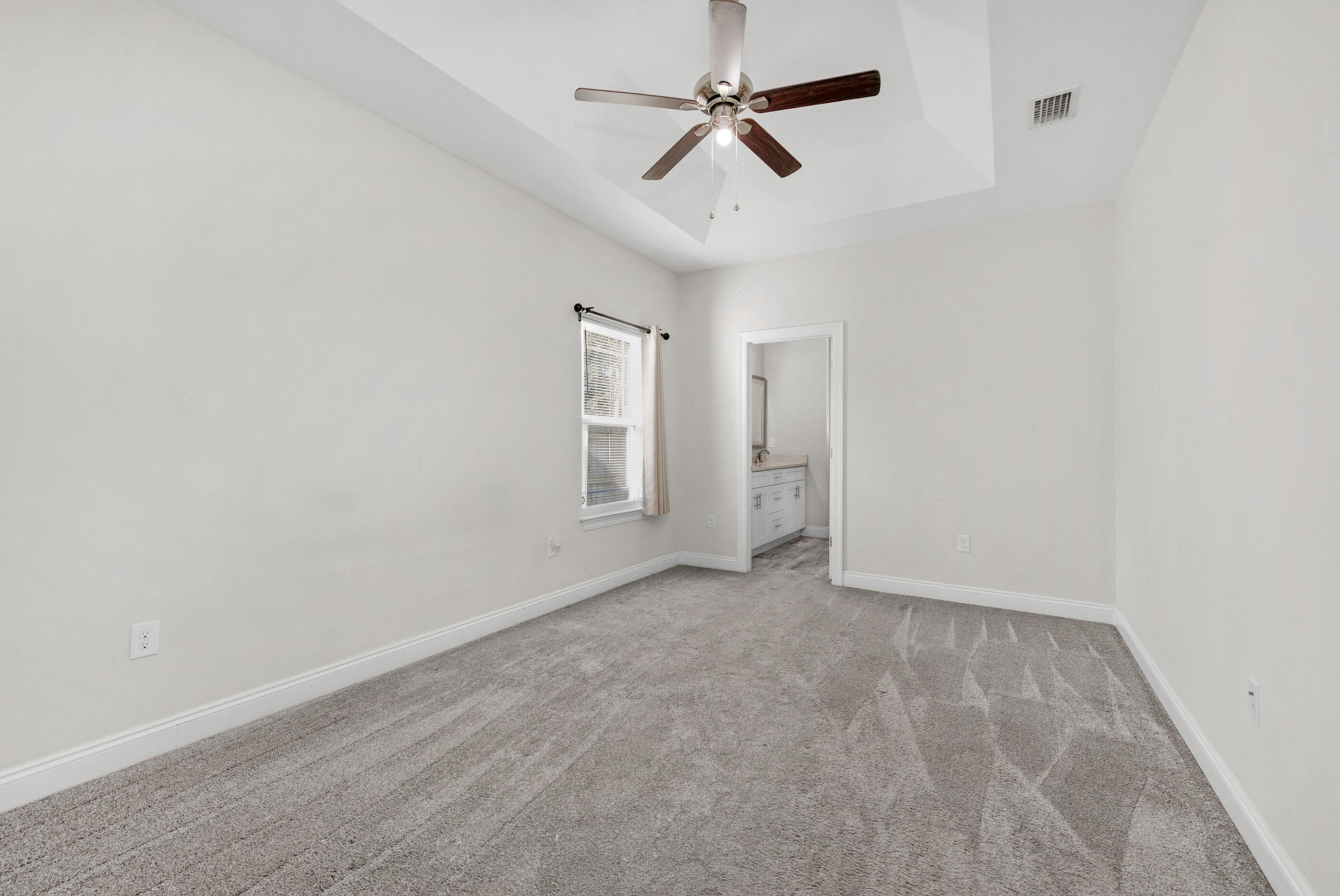 CRESCENT SHORES - Residential