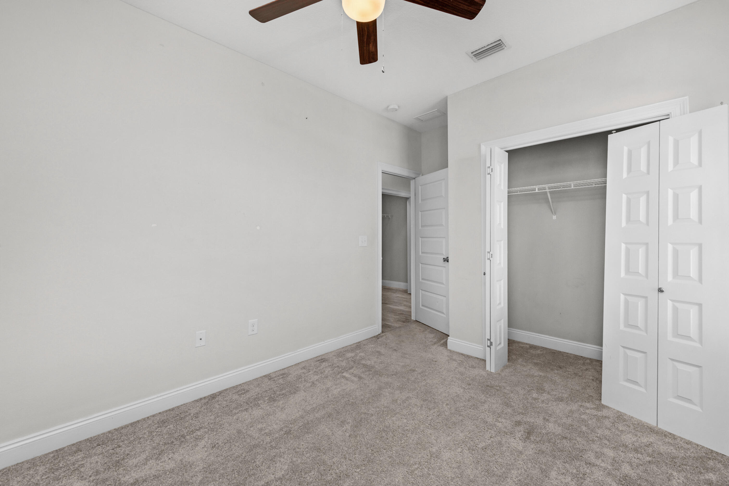CRESCENT SHORES - Residential
