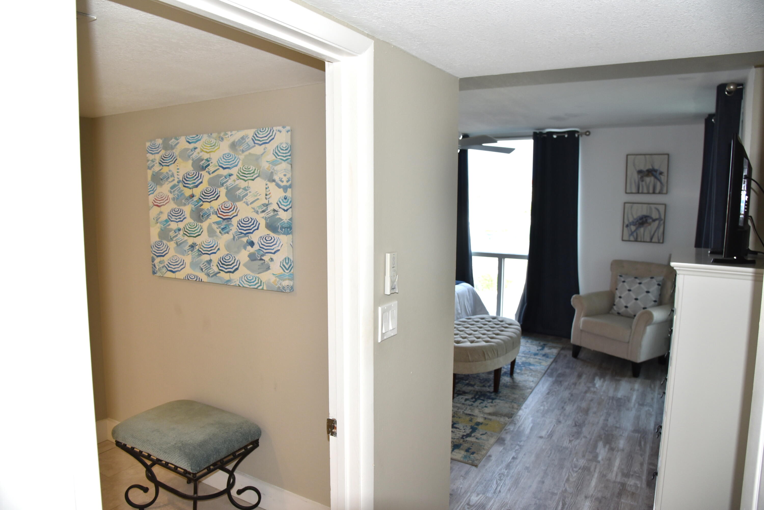 SHORELINE TOWERS - Residential