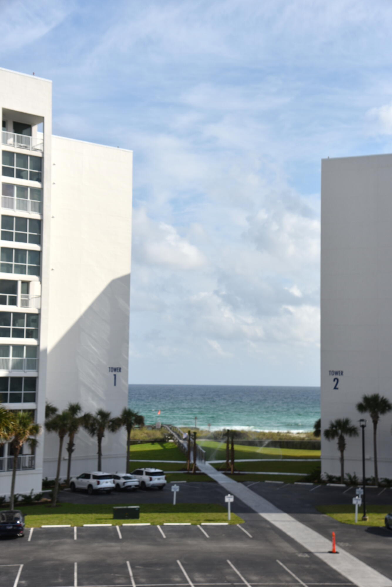 SHORELINE TOWERS - Residential