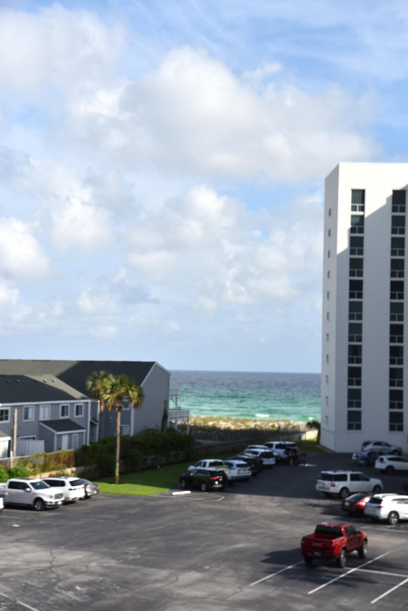 SHORELINE TOWERS - Residential