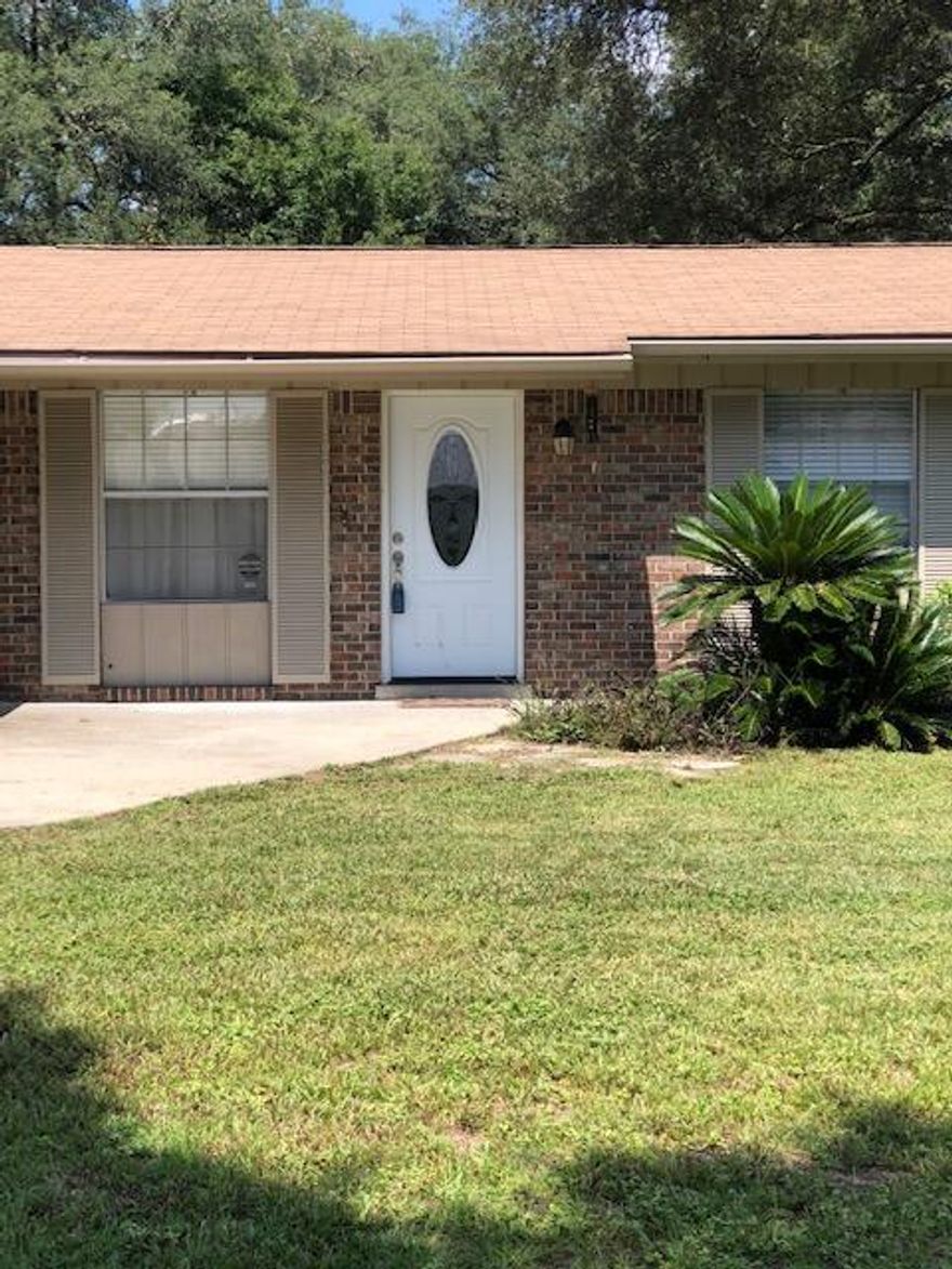 OPEN HOUSE Sunday 10/23 from 1:00-3:00! Looking for a 4 bedroom home?  Don't miss this one located in the heart of Niceville that's been totally updated in the past couple of years. The great room has LVP flooring and plenty of room for oversized furniture. You'll love the light and bright tiled kitchen with white cabinets and stainless appliances. The sliding glass door in the dining area leads to a wonderful screened porch. The master bedroom has an en suite bath with a large tiled master shower and the other bedrooms share the hall bath.  Situated on a corner lot this home has a huge fully fenced backyard with storage shed. Roof is 2010 and HWH is 2015. Call today for your appointment to view!