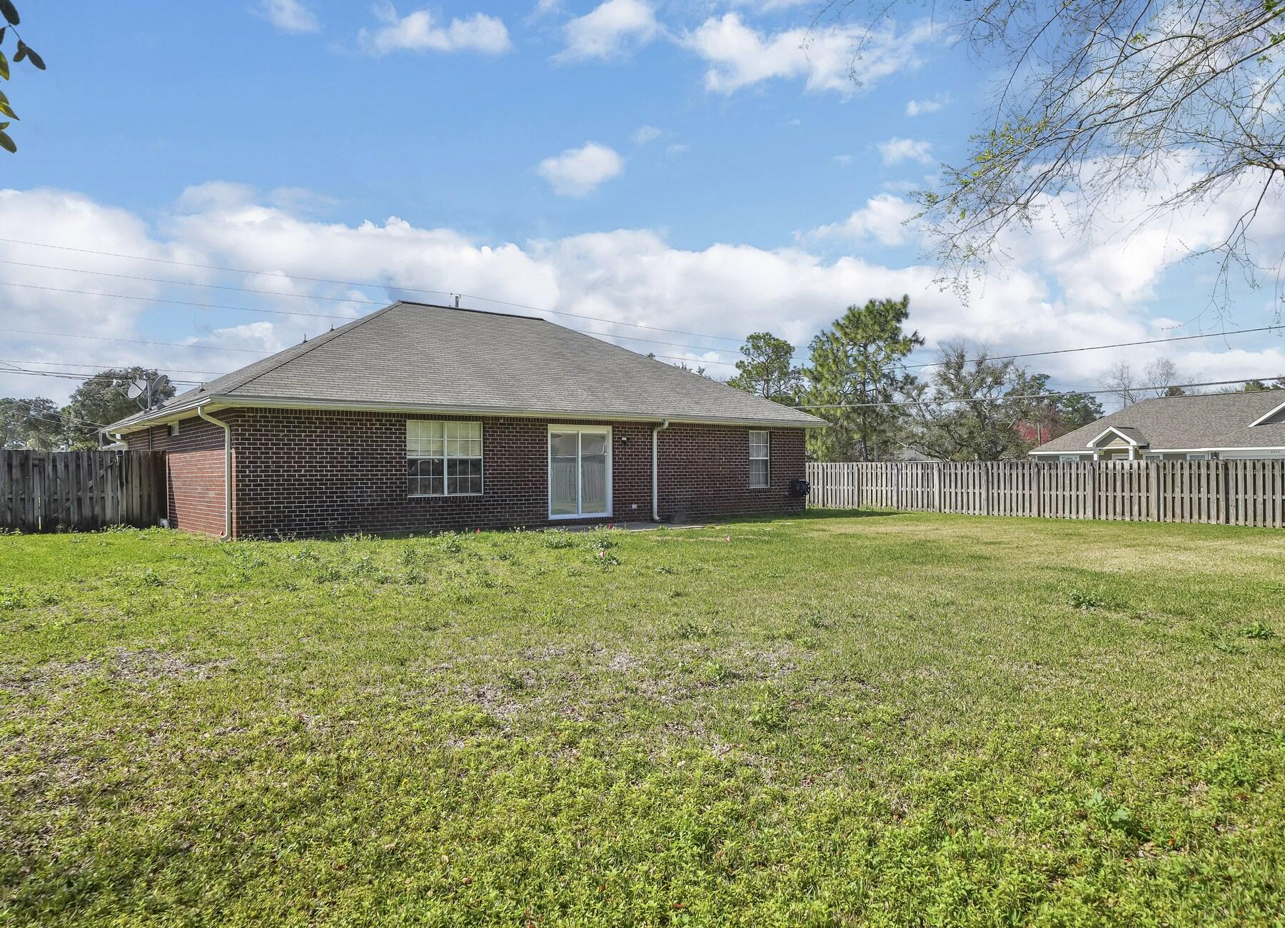 NAVARRE S/D 2ND ADDN - Residential