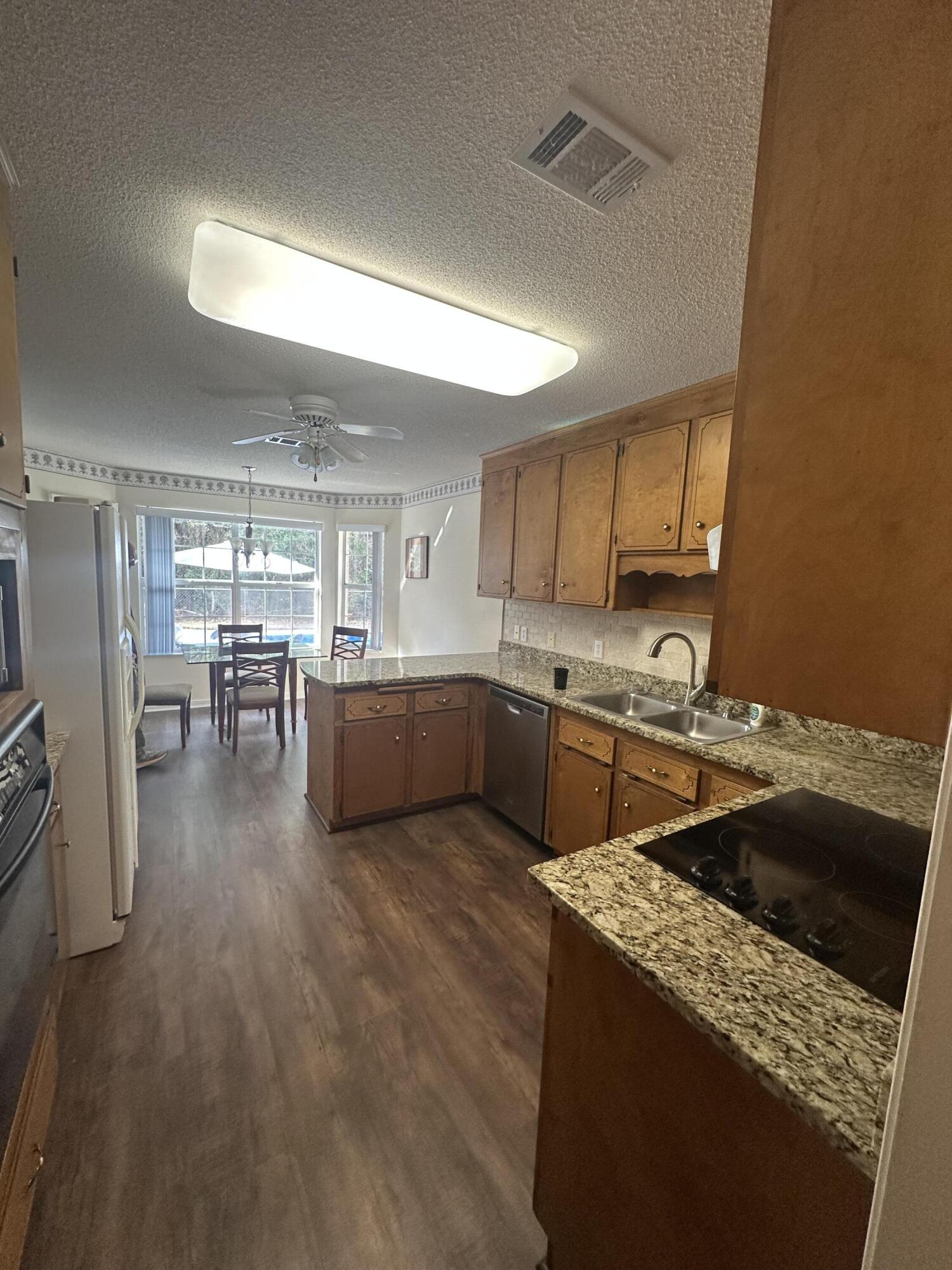 INDIAN SHORES PH 3 - Residential