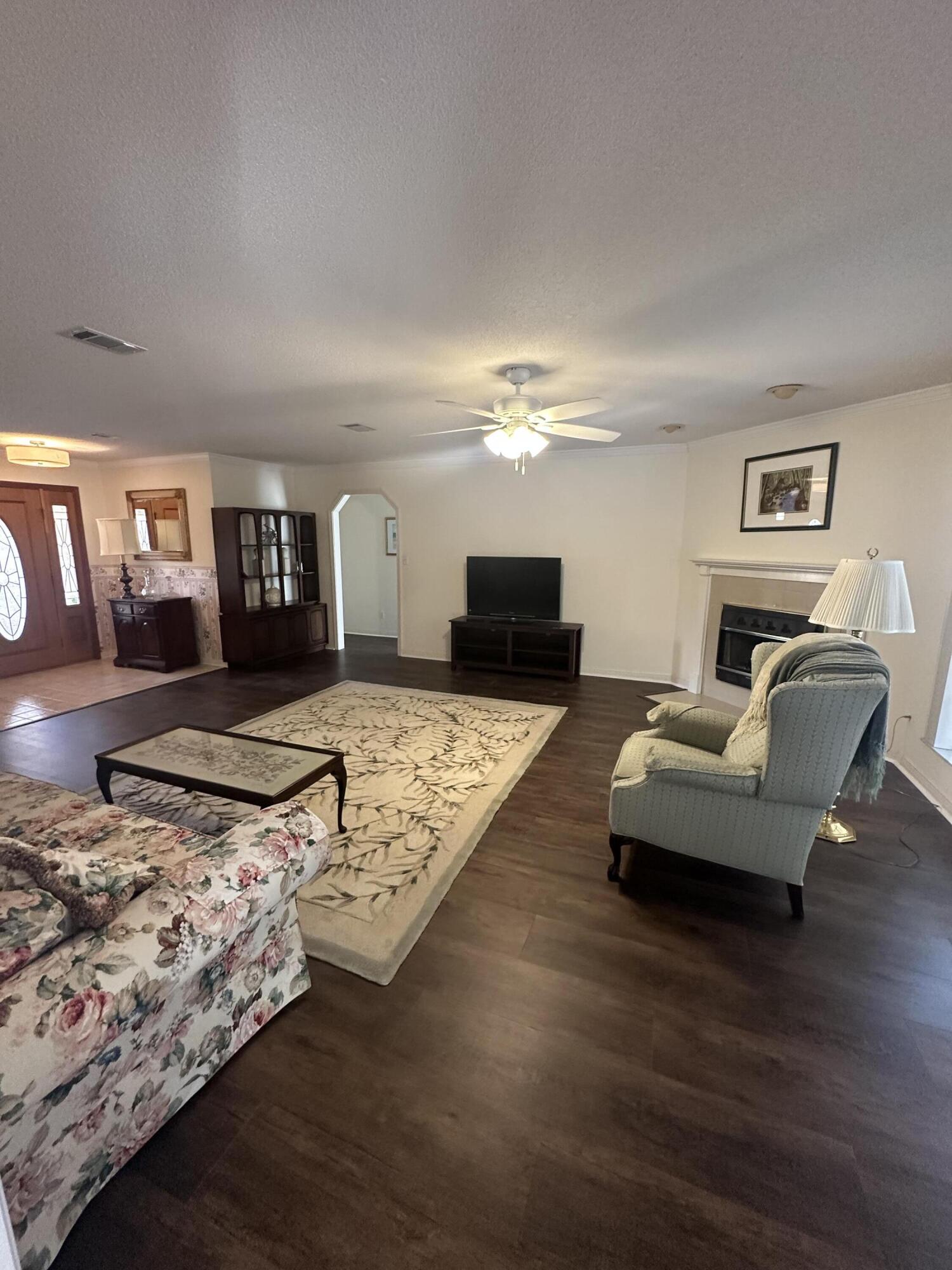 INDIAN SHORES PH 3 - Residential