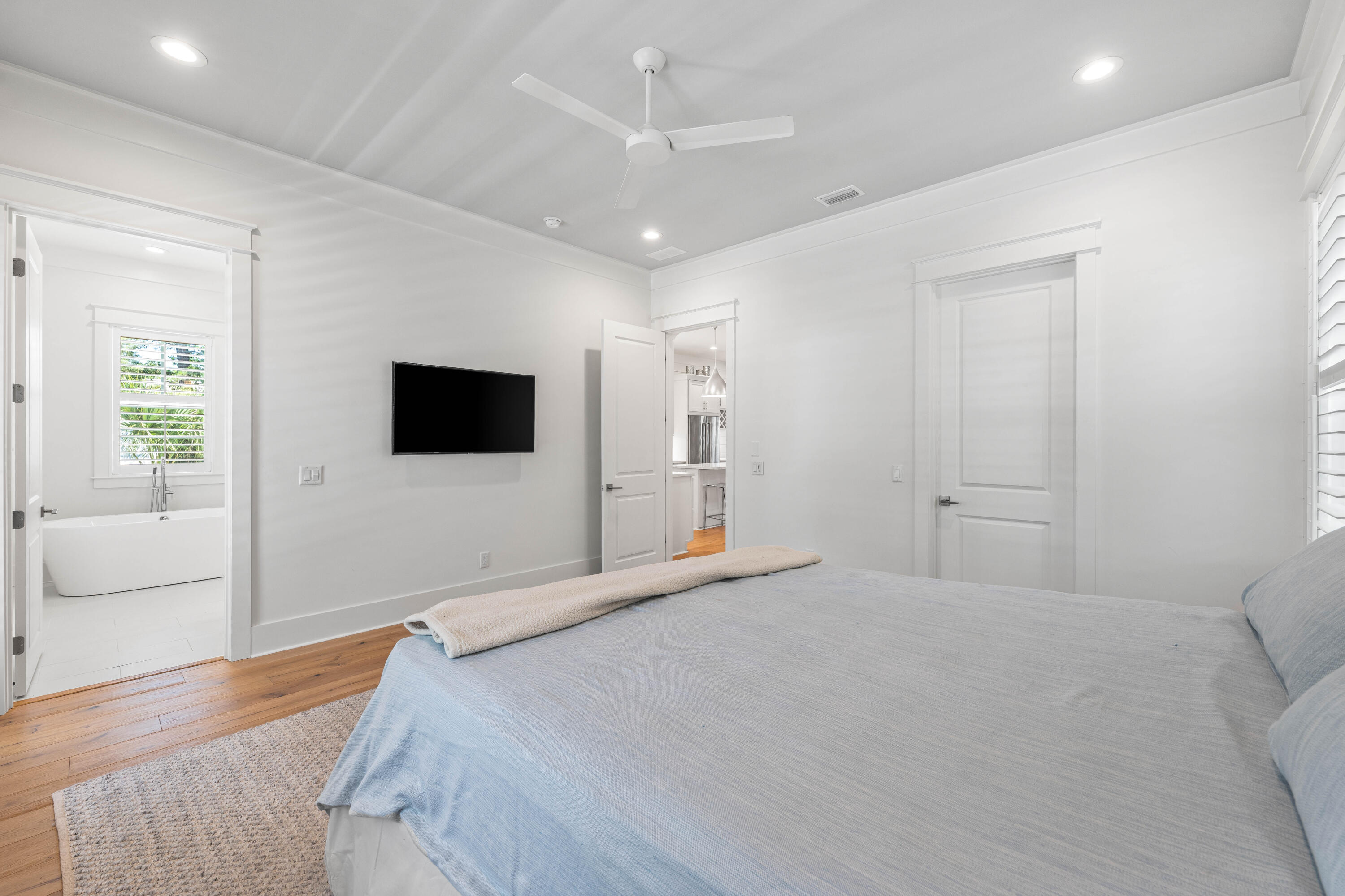 LAKEWOOD OF SEAGROVE BEACH - Residential