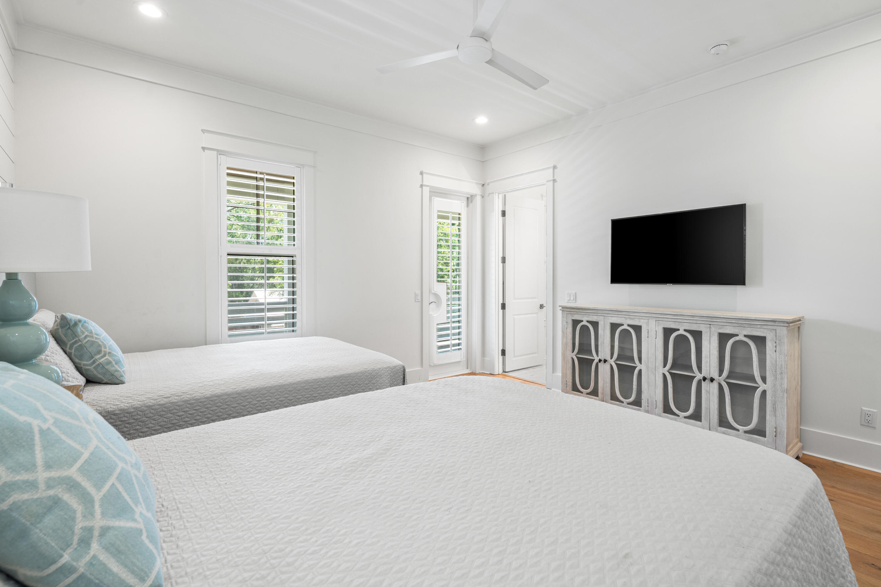 LAKEWOOD OF SEAGROVE BEACH - Residential