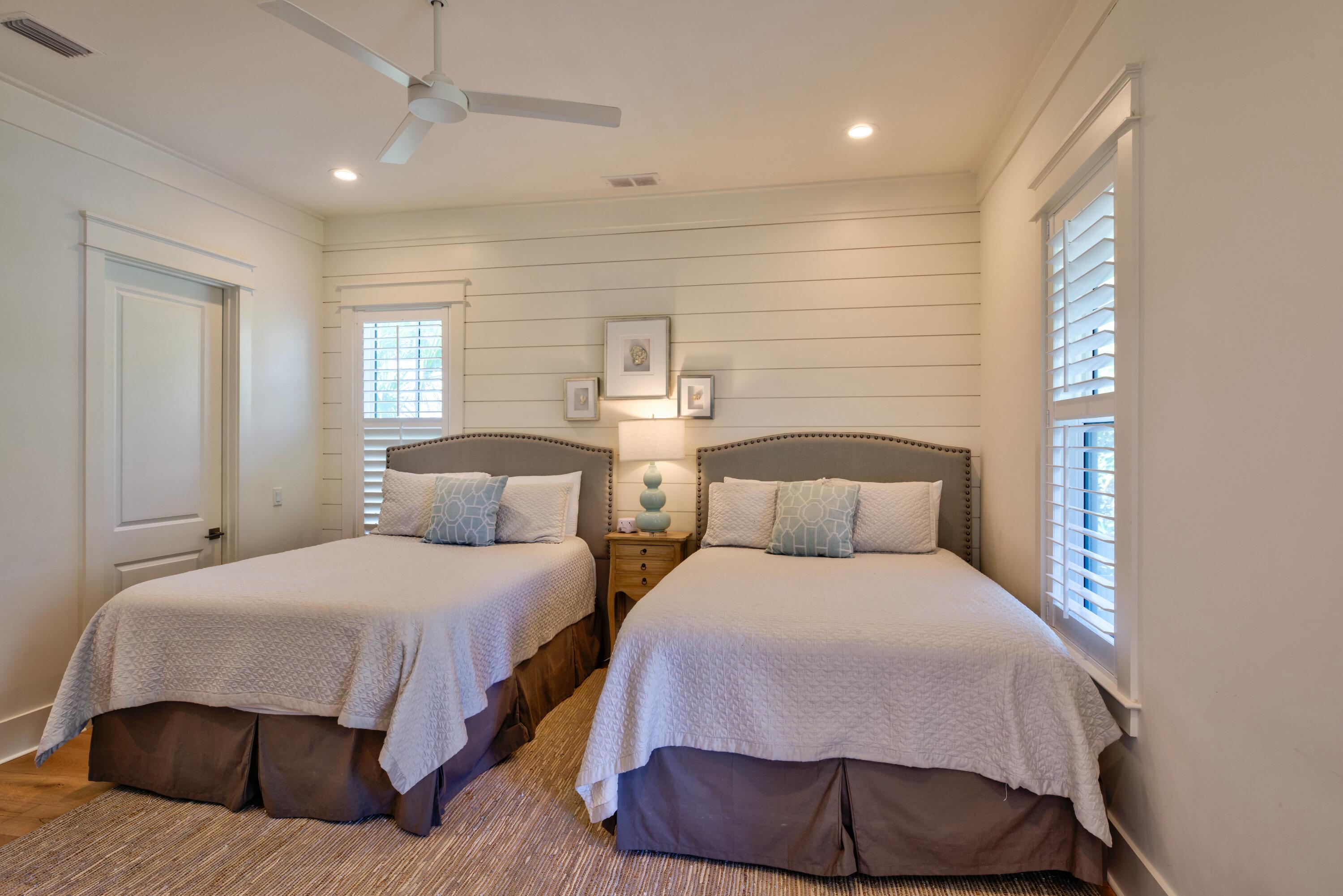 LAKEWOOD OF SEAGROVE BEACH - Residential