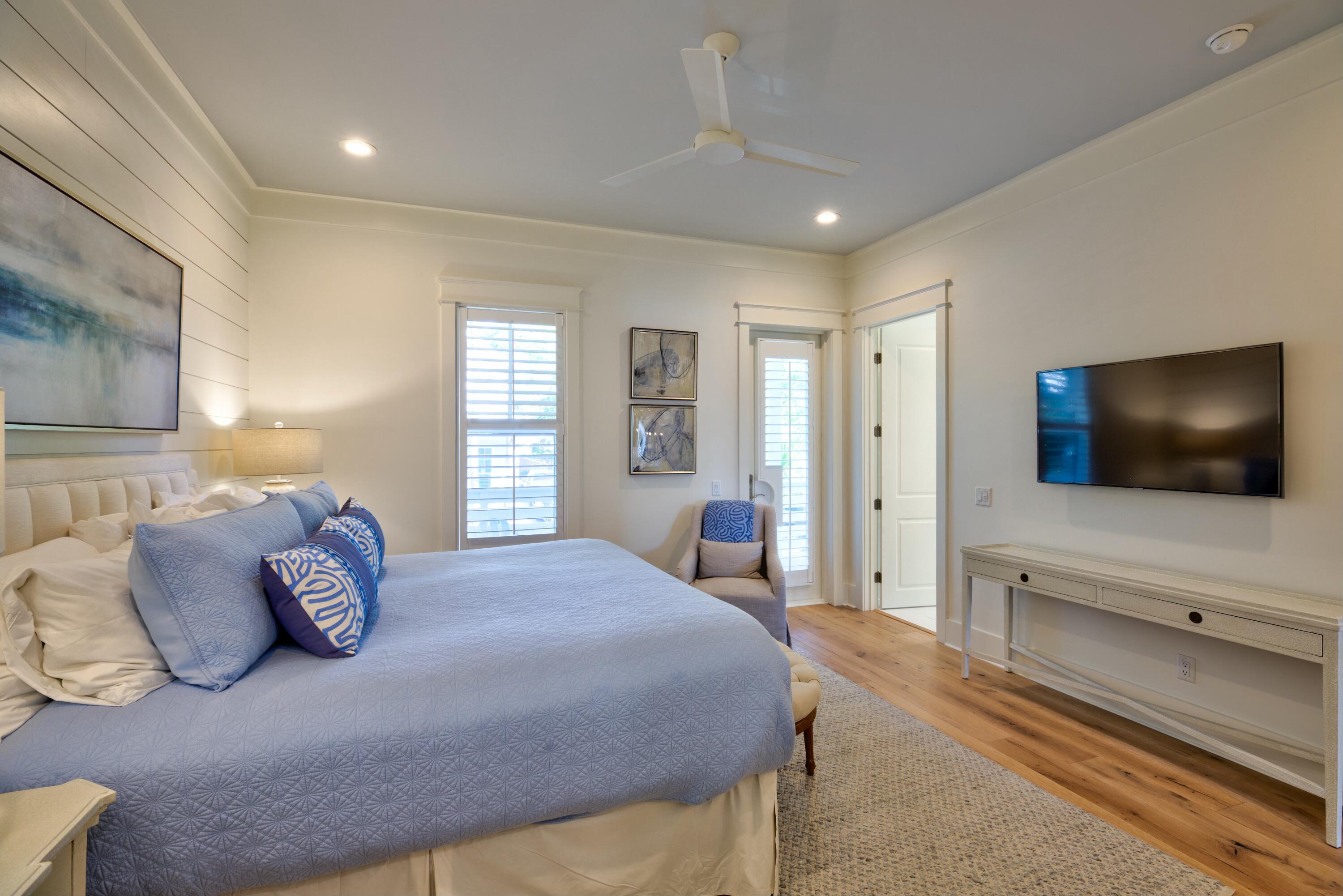 LAKEWOOD OF SEAGROVE BEACH - Residential