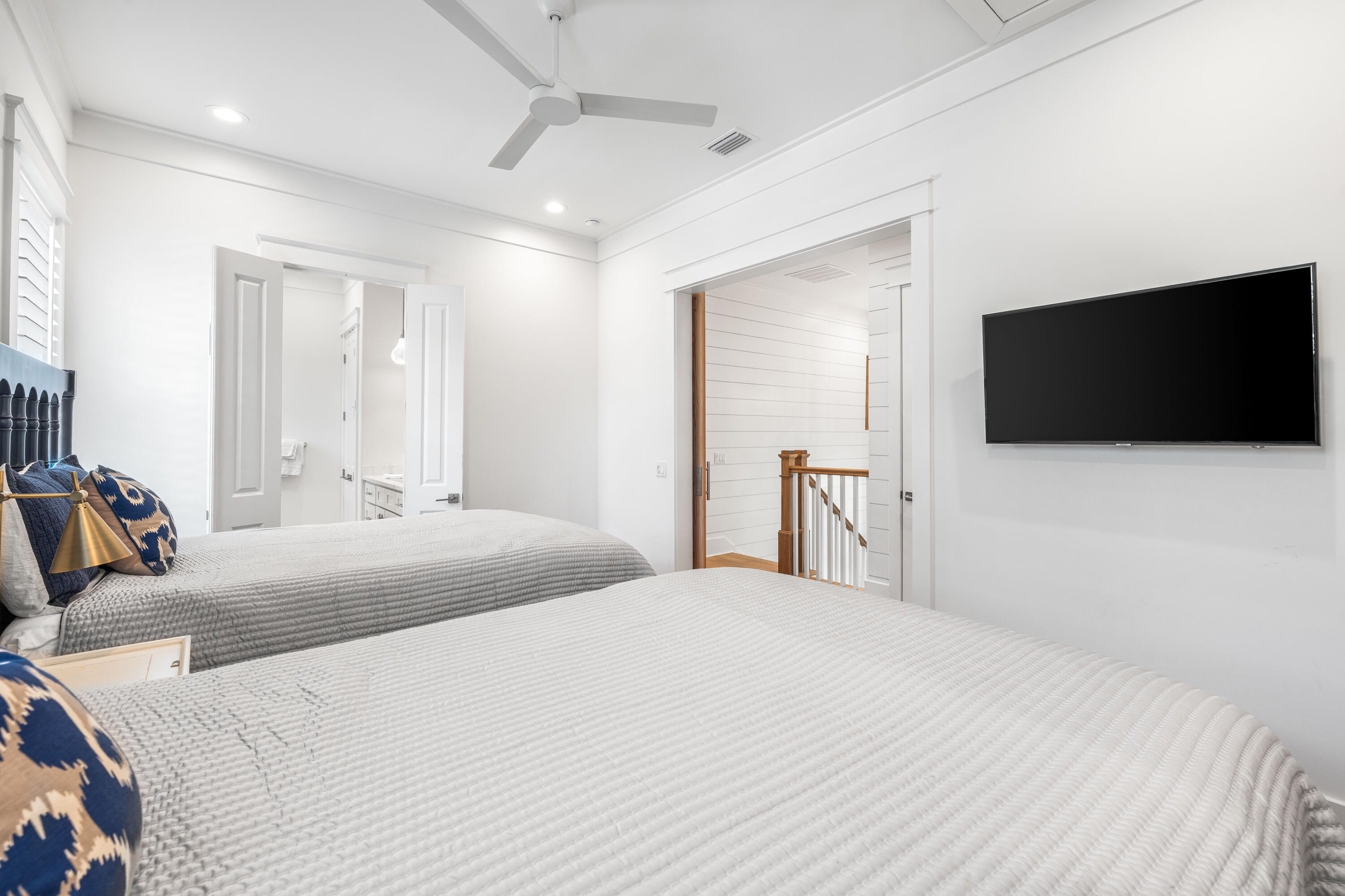 LAKEWOOD OF SEAGROVE BEACH - Residential