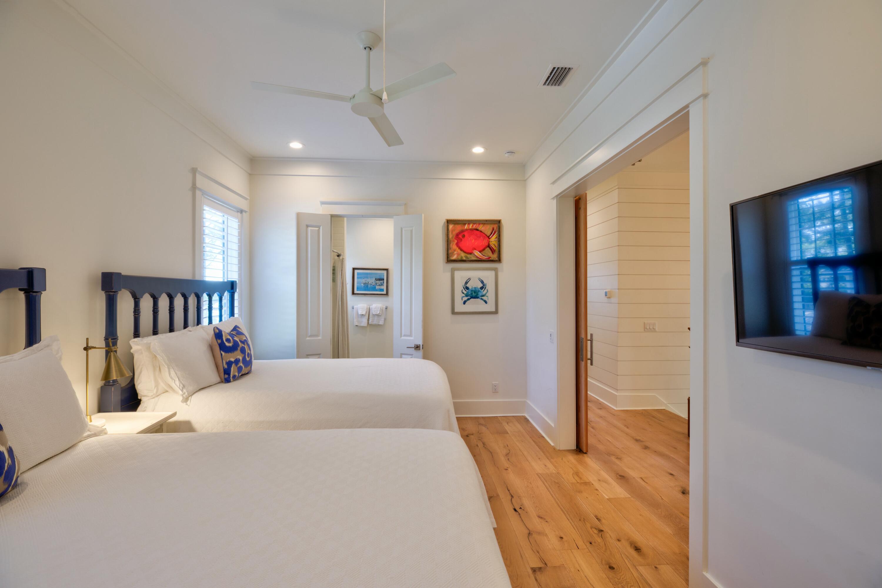 LAKEWOOD OF SEAGROVE BEACH - Residential