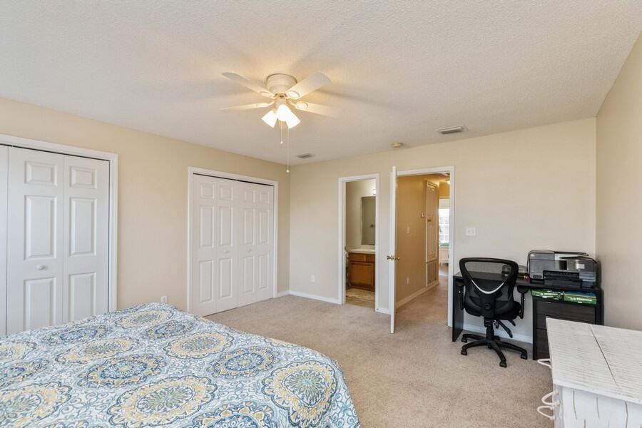 HOUSTON MANOR - Residential