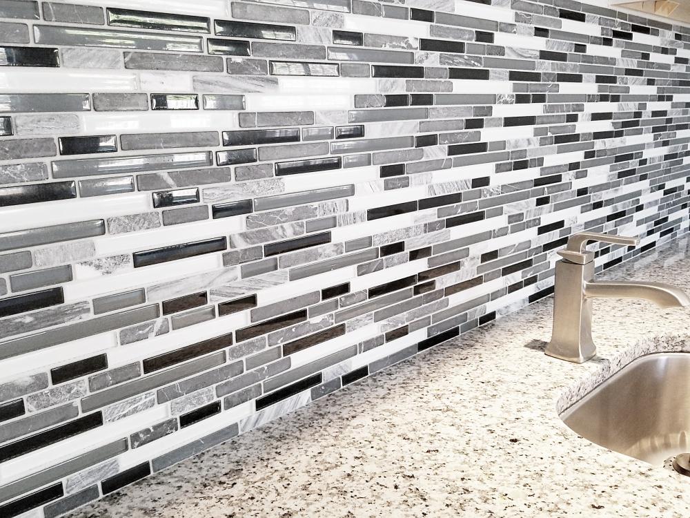 WINDWARD PH 1 BLUEWATER BAY - Residential