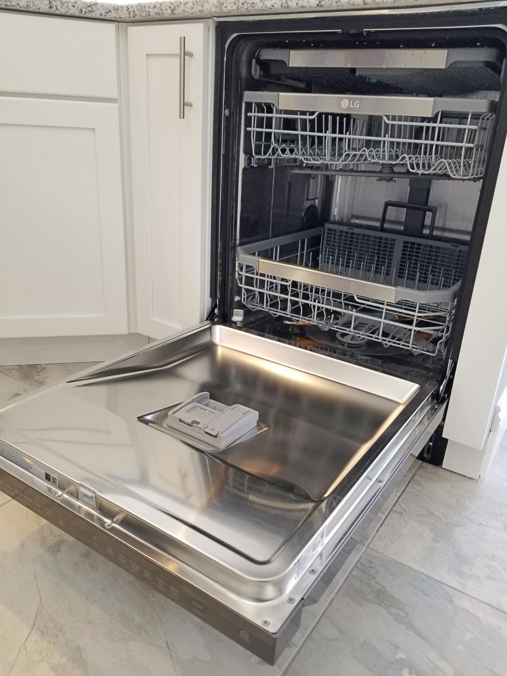 WINDWARD PH 1 BLUEWATER BAY - Residential