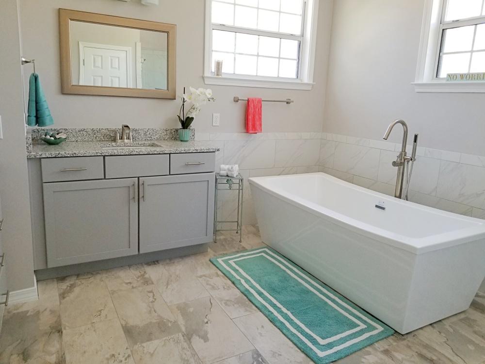 WINDWARD PH 1 BLUEWATER BAY - Residential