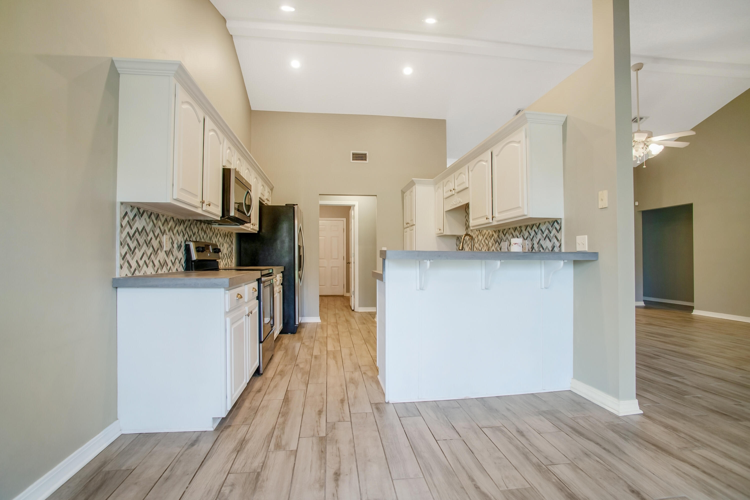 FOXWOOD ESTATES 2 - Residential