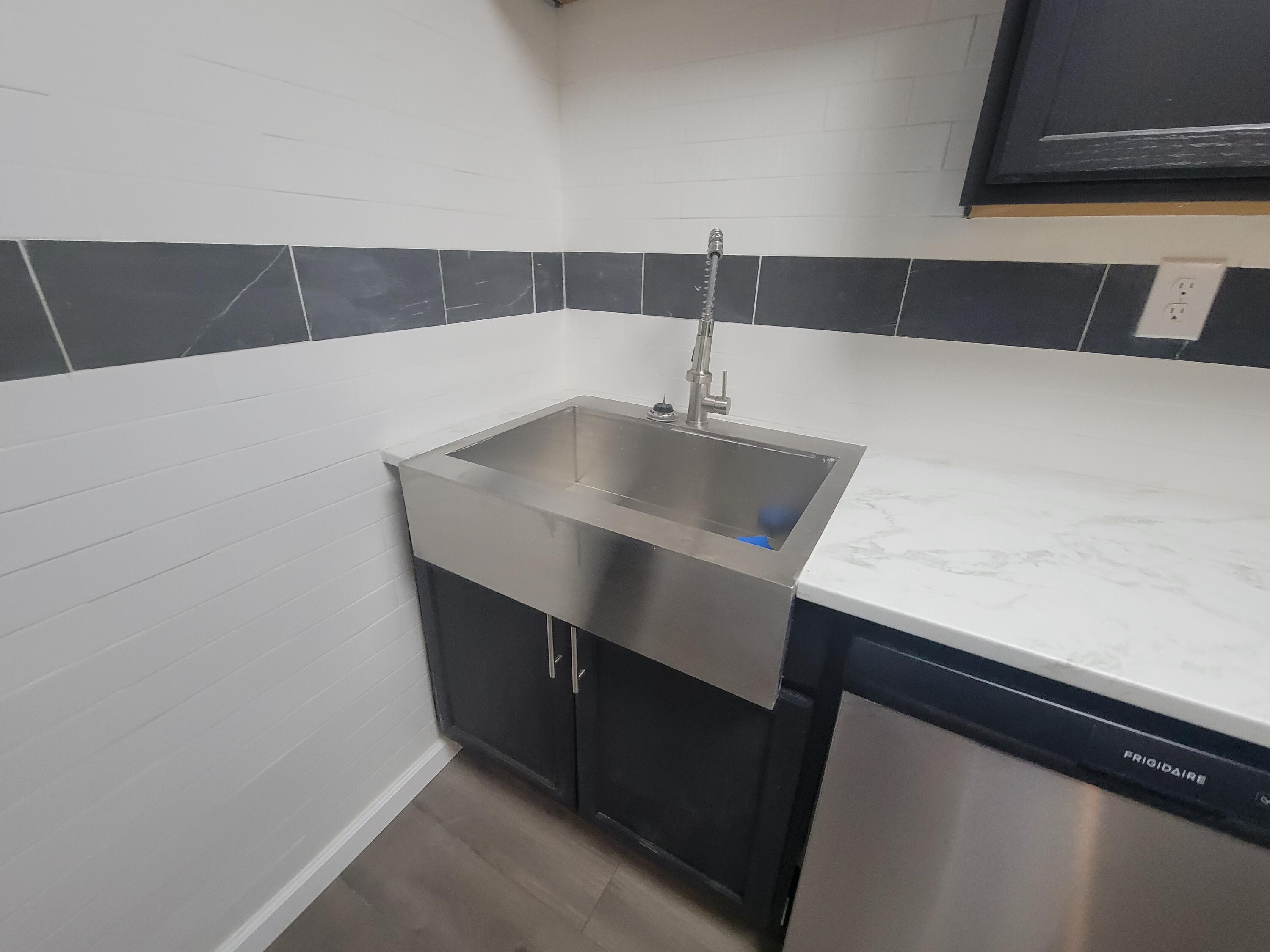 KAM AKERS - Residential