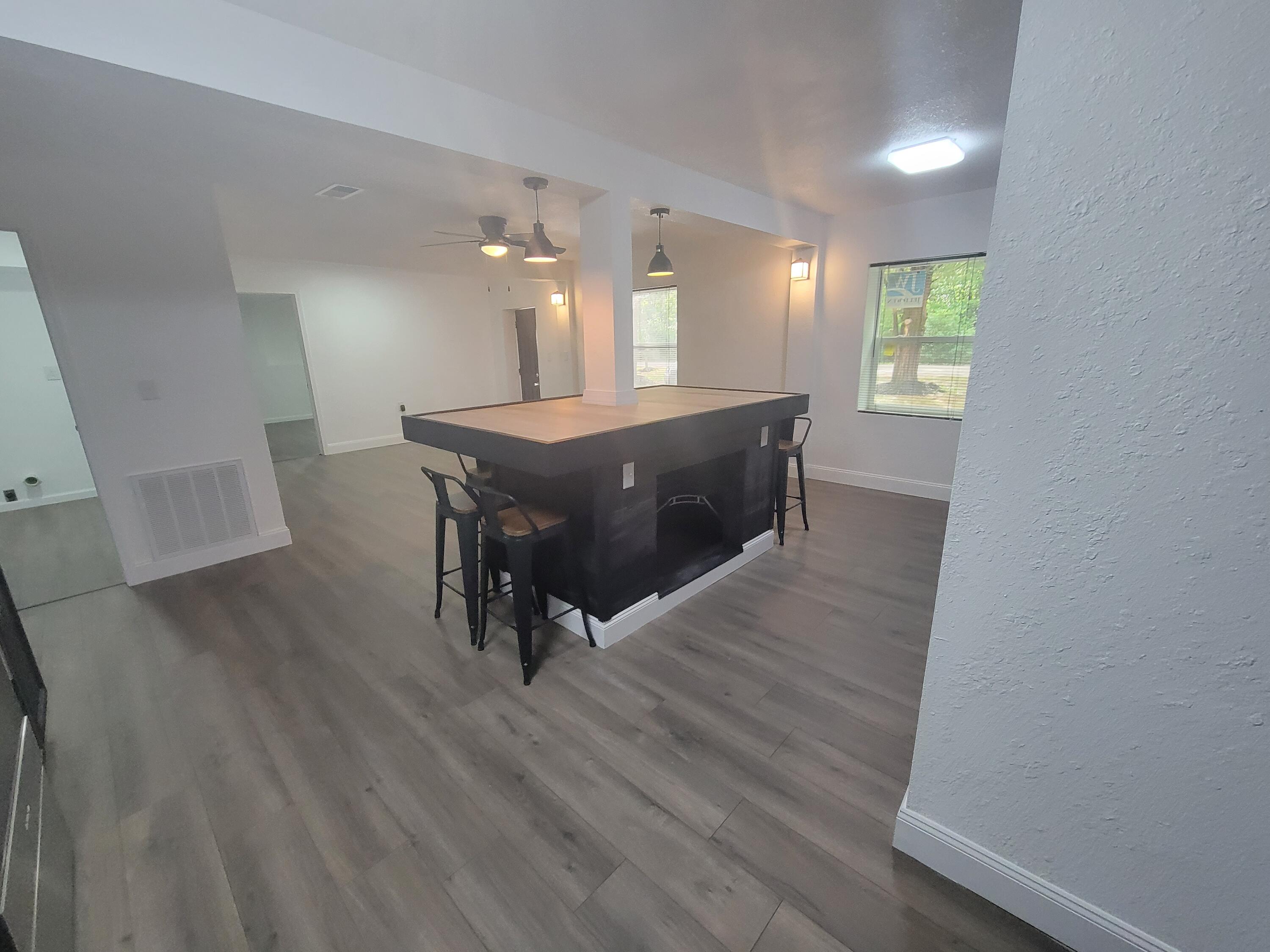 KAM AKERS - Residential