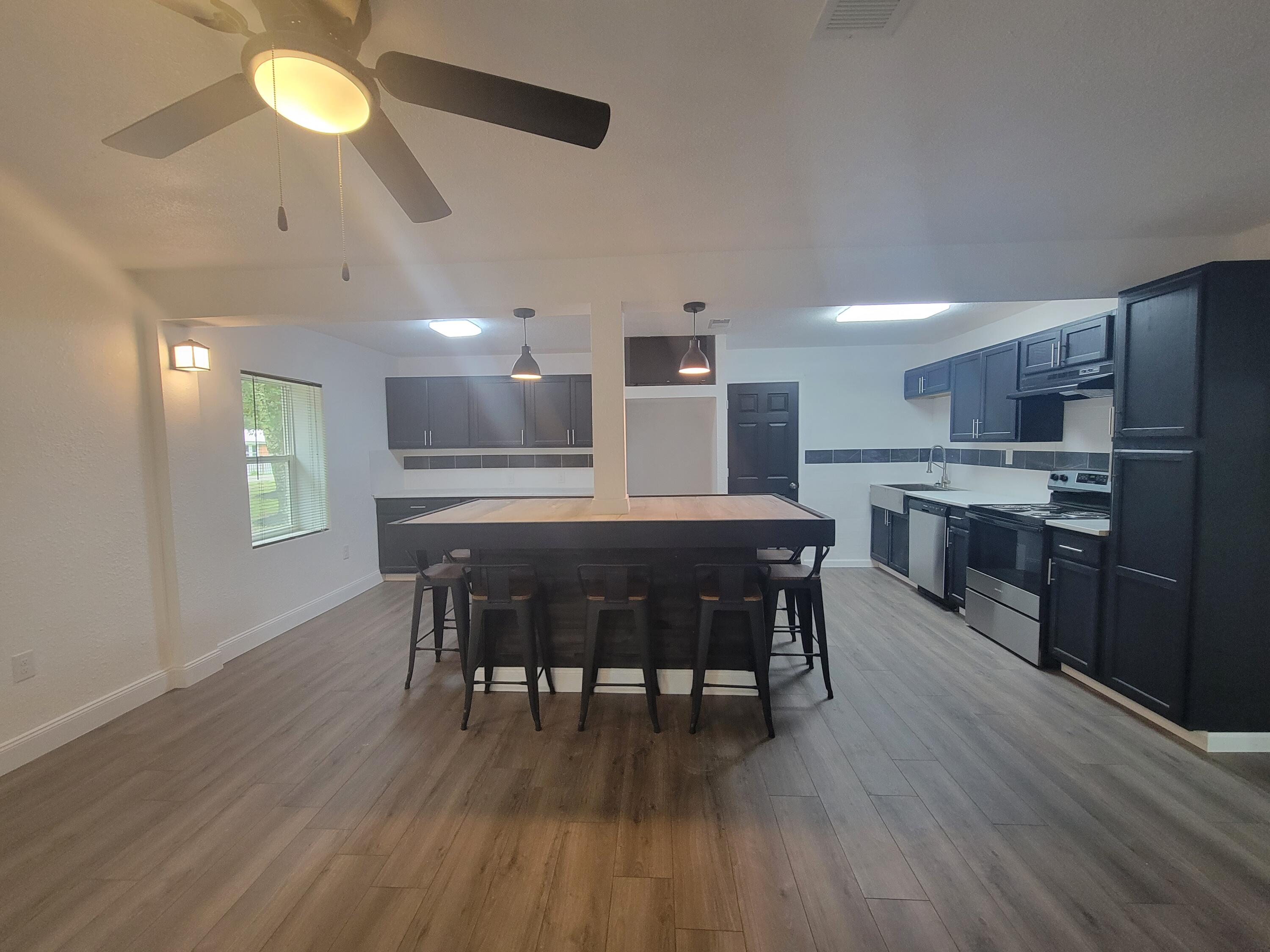 KAM AKERS - Residential