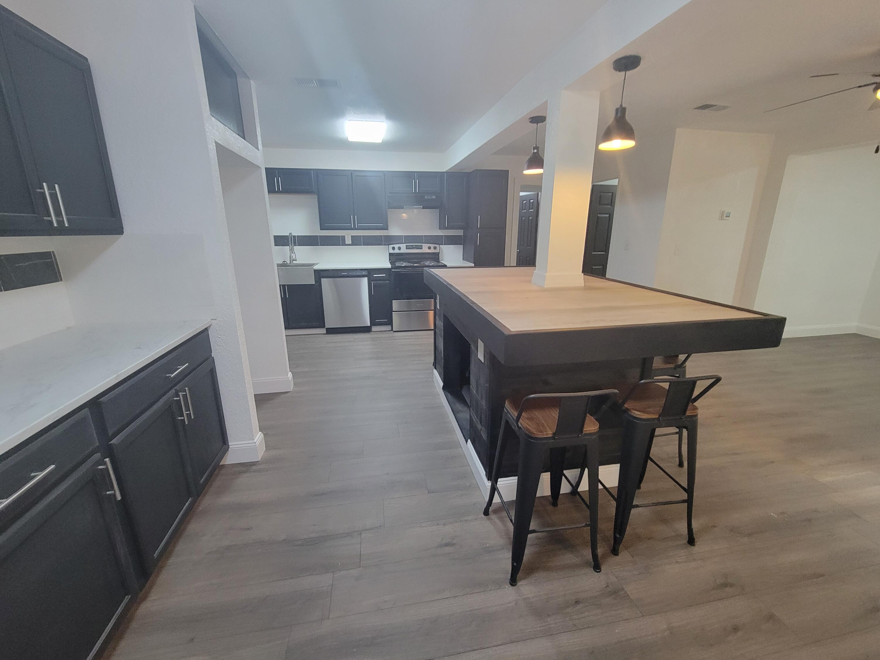 KAM AKERS - Residential