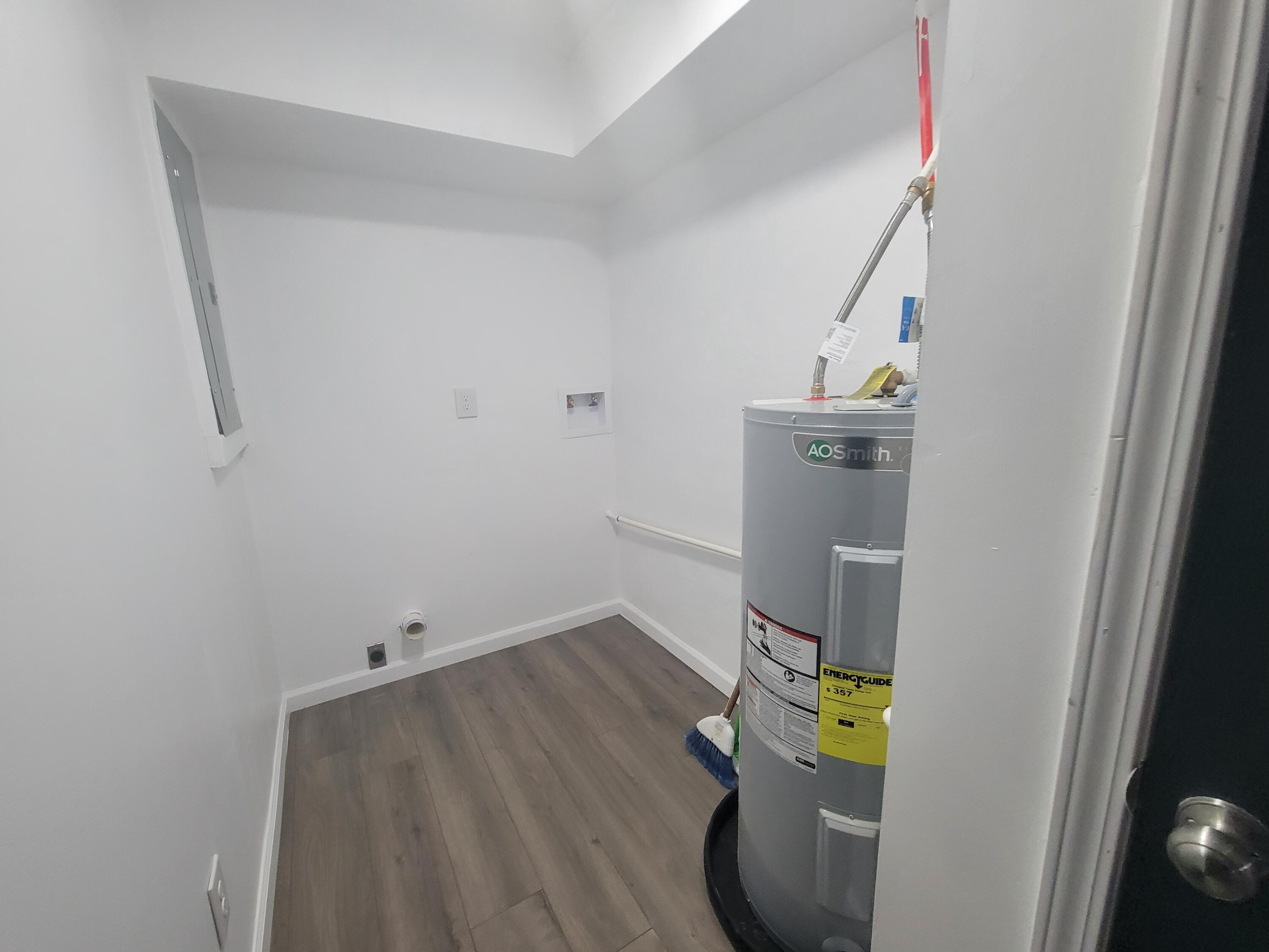 KAM AKERS - Residential