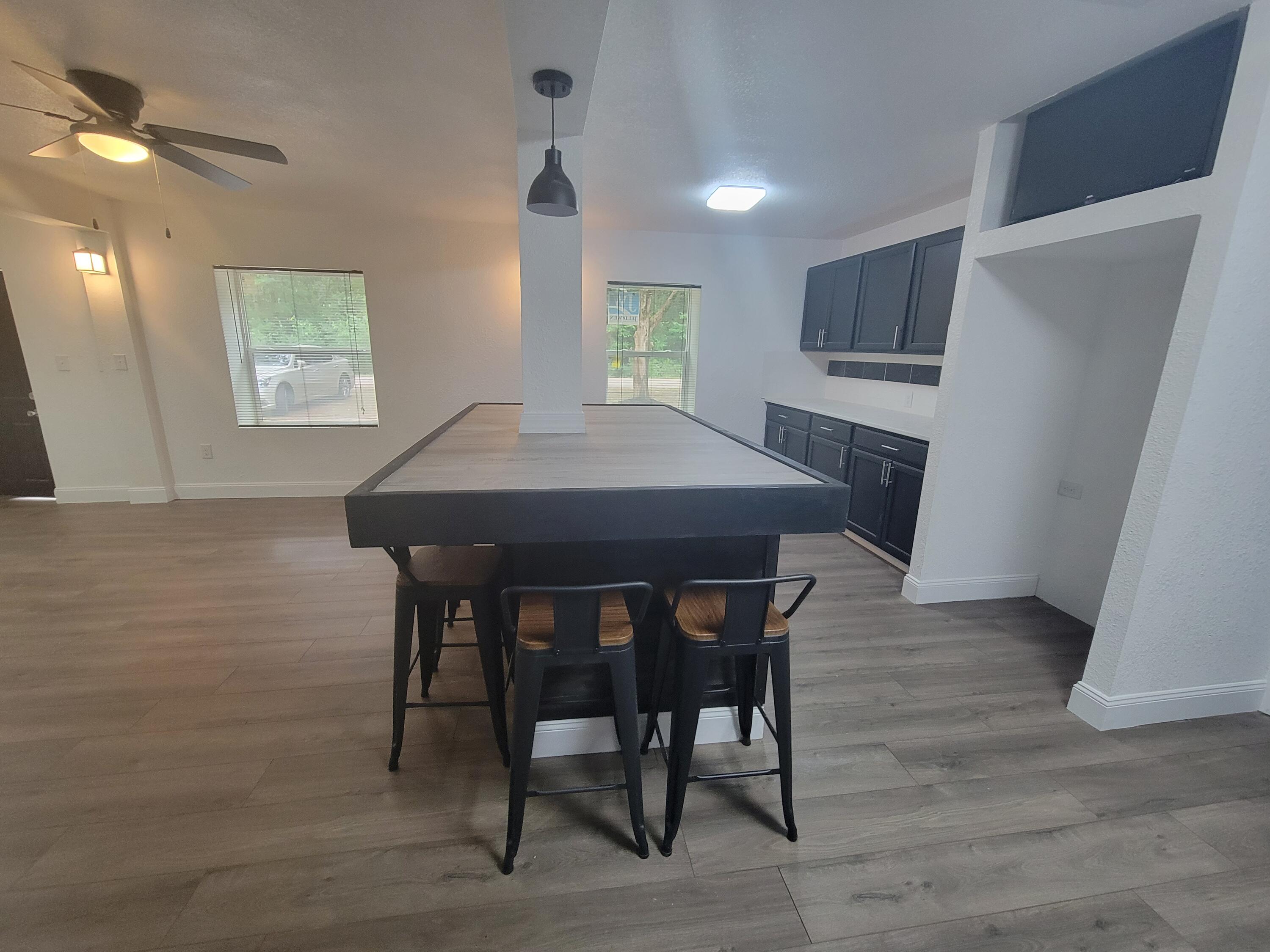 KAM AKERS - Residential