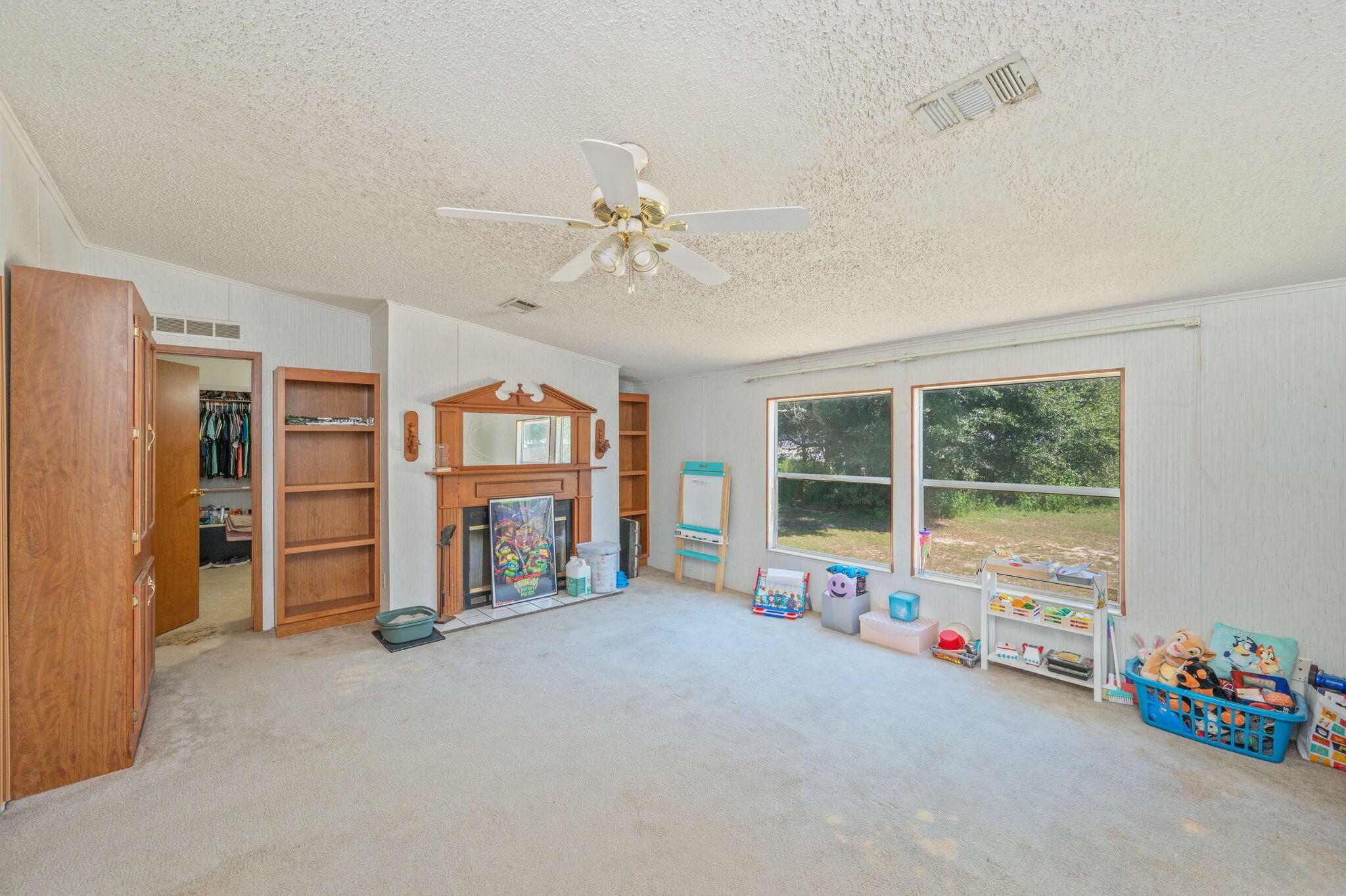 OAKWOOD LAKES ESTATES - Residential