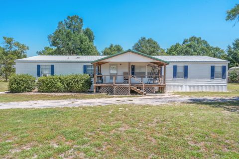 Photo of 93 W Raphael Road, DeFuniak Springs, FL 32433 (MLS # 984444) Photo of 93 W Raphael Road, DeFuniak Springs, FL 32433 (MLS # 984444)