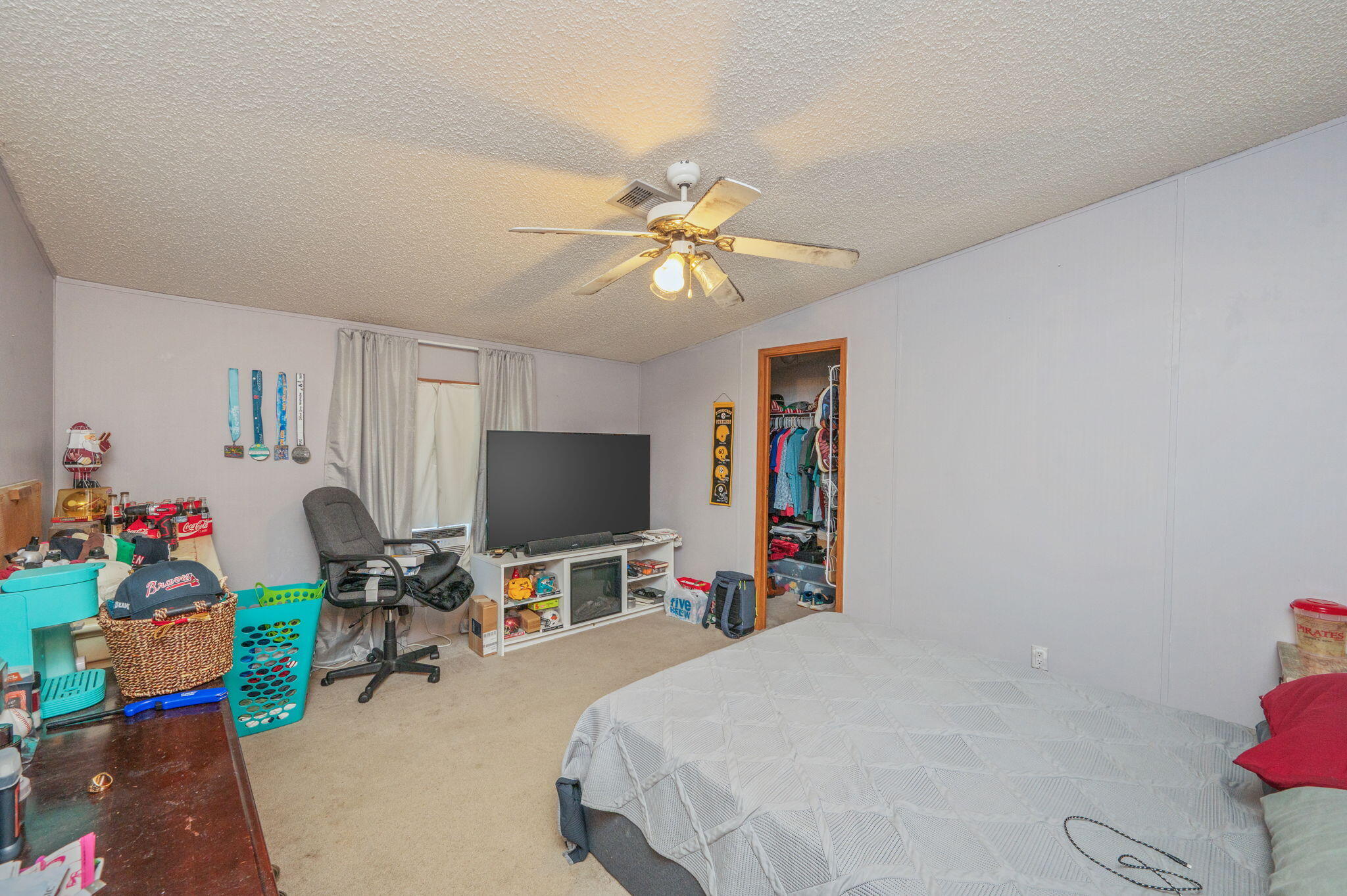 OAKWOOD LAKES ESTATES - Residential