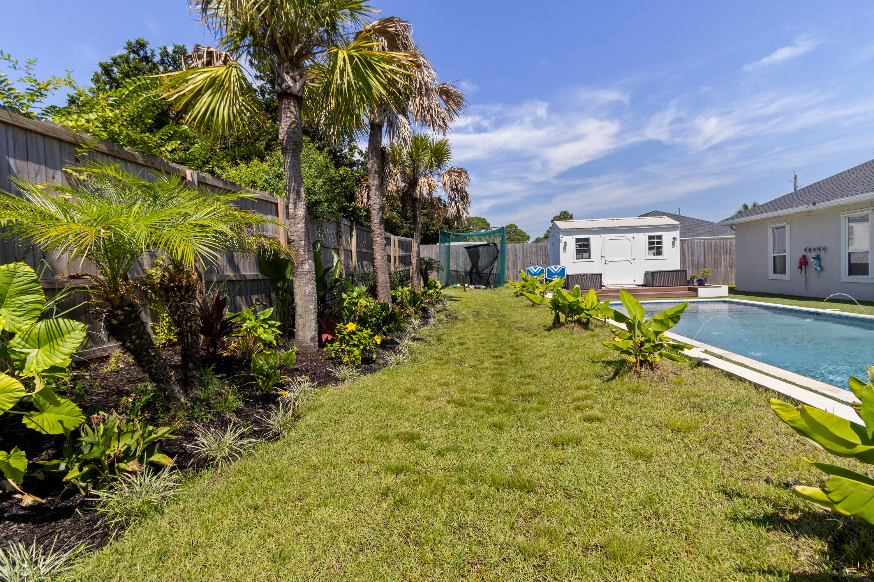 HOLIDAY SHORES ESTATES - Residential