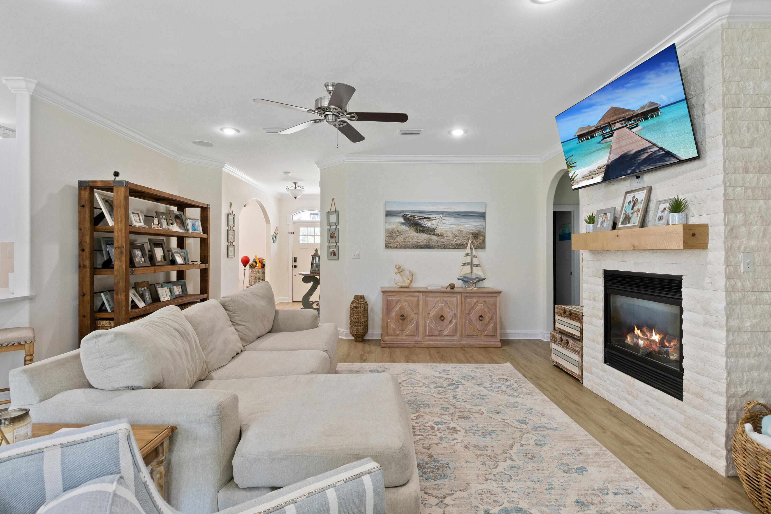 HOLIDAY SHORES ESTATES - Residential