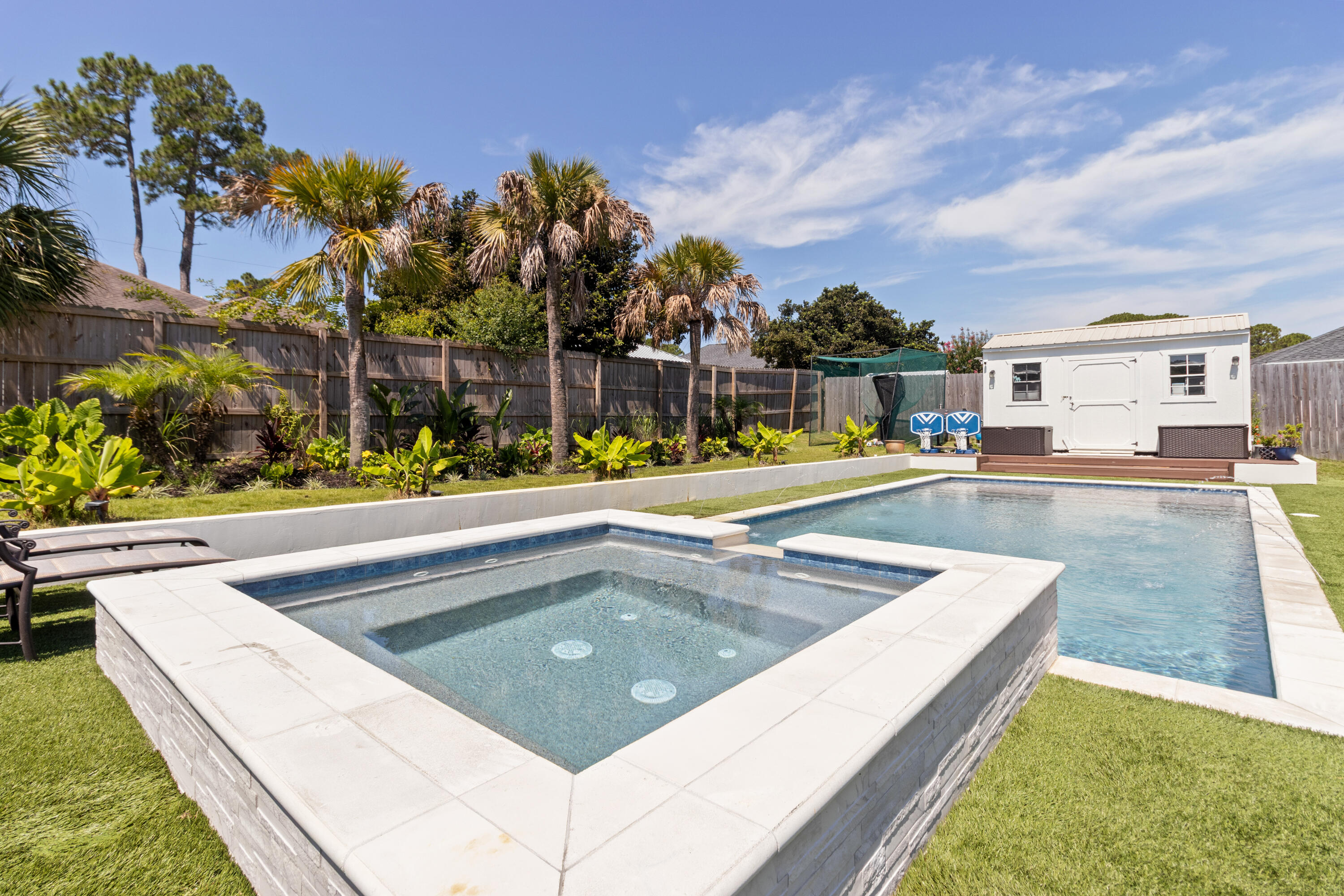 HOLIDAY SHORES ESTATES - Residential