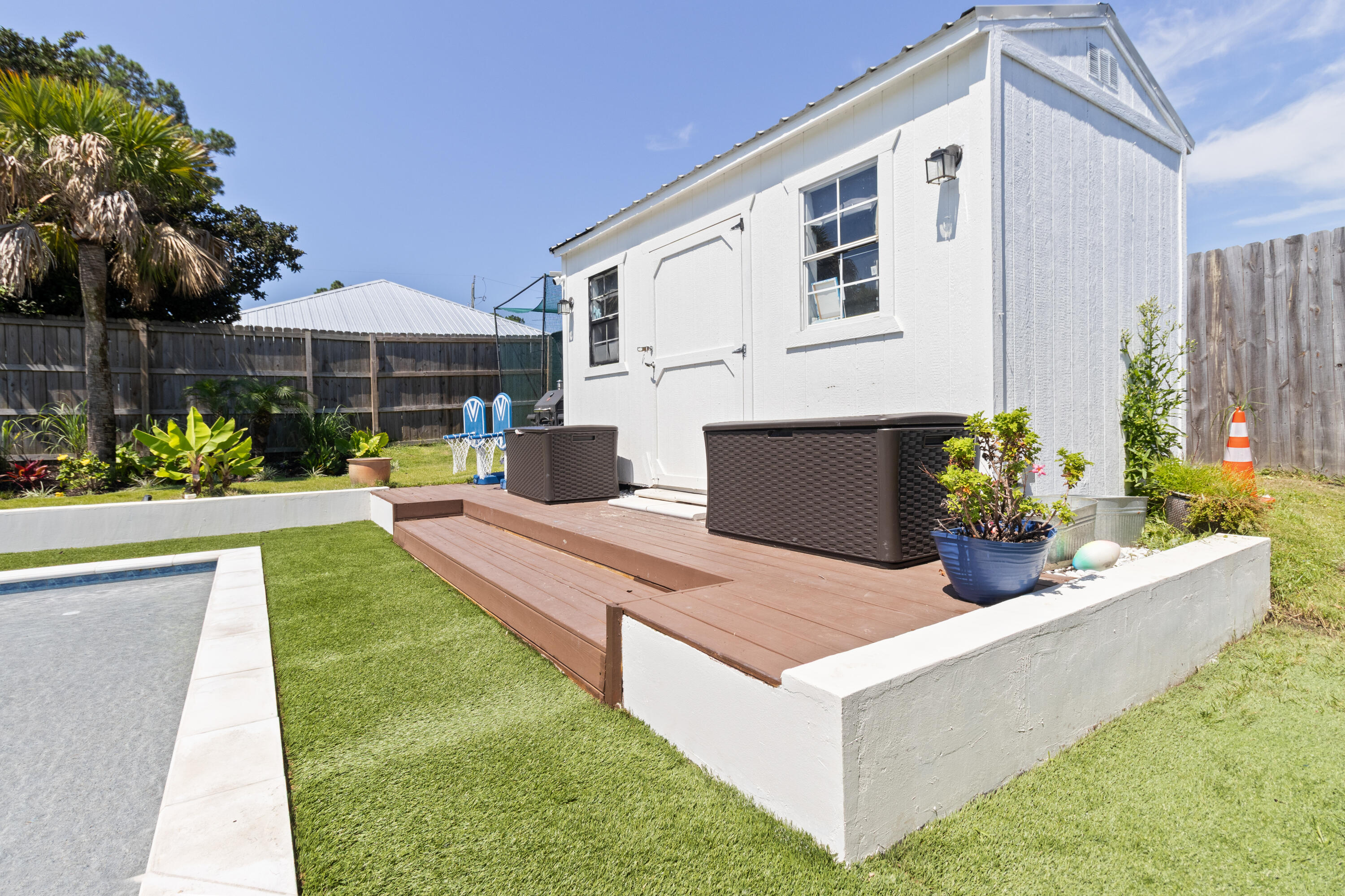 HOLIDAY SHORES ESTATES - Residential