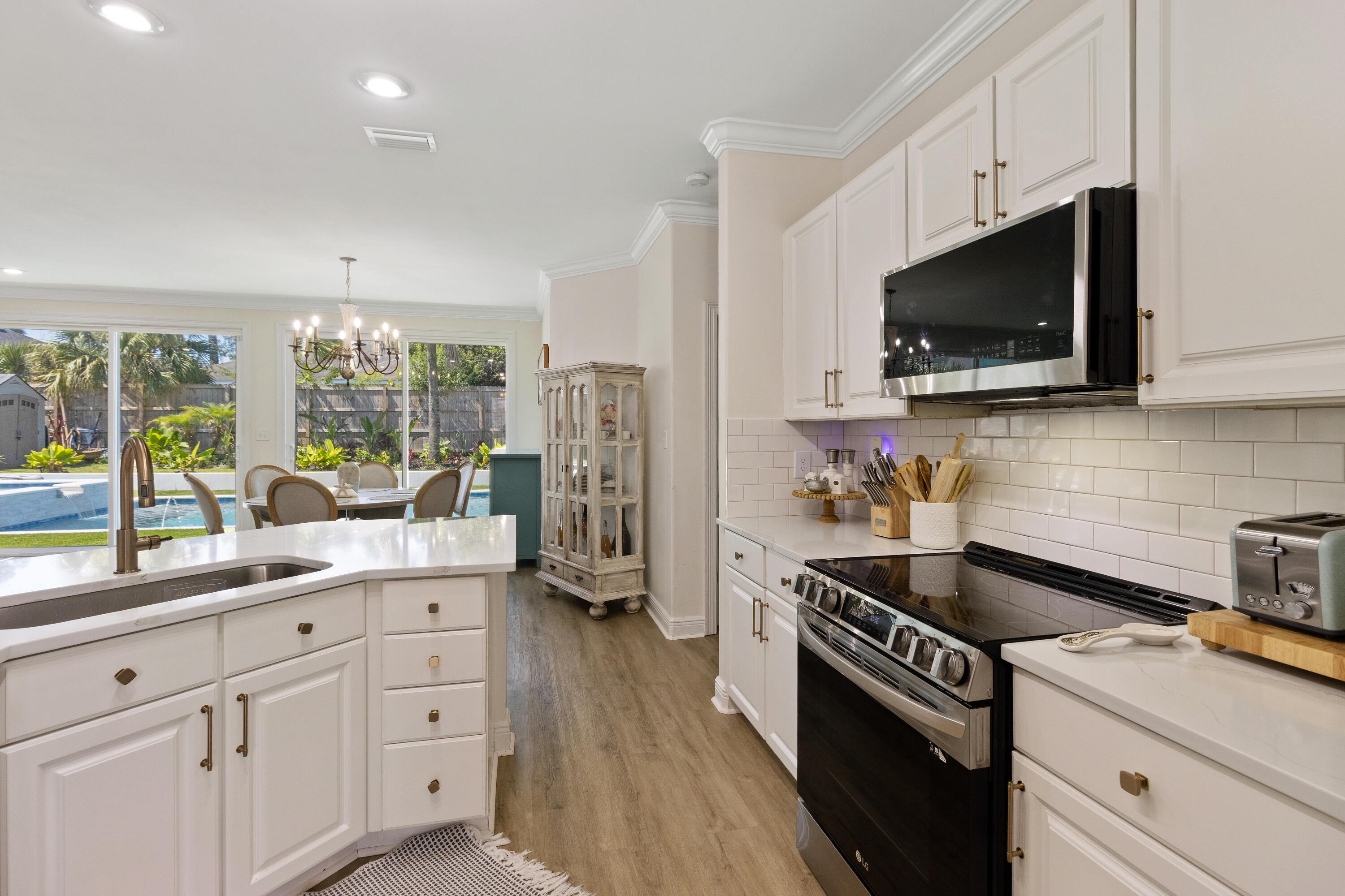 HOLIDAY SHORES ESTATES - Residential