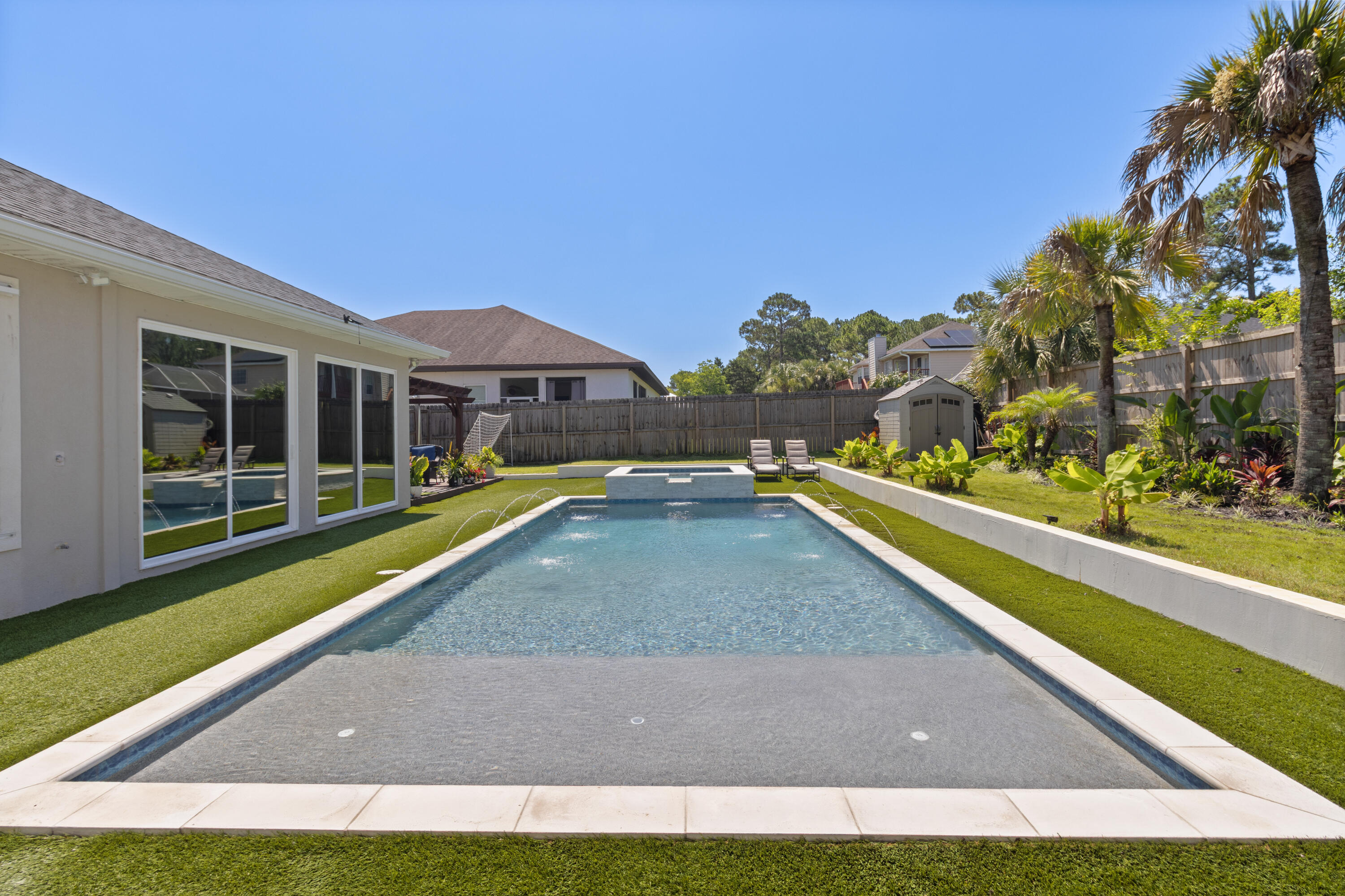 HOLIDAY SHORES ESTATES - Residential