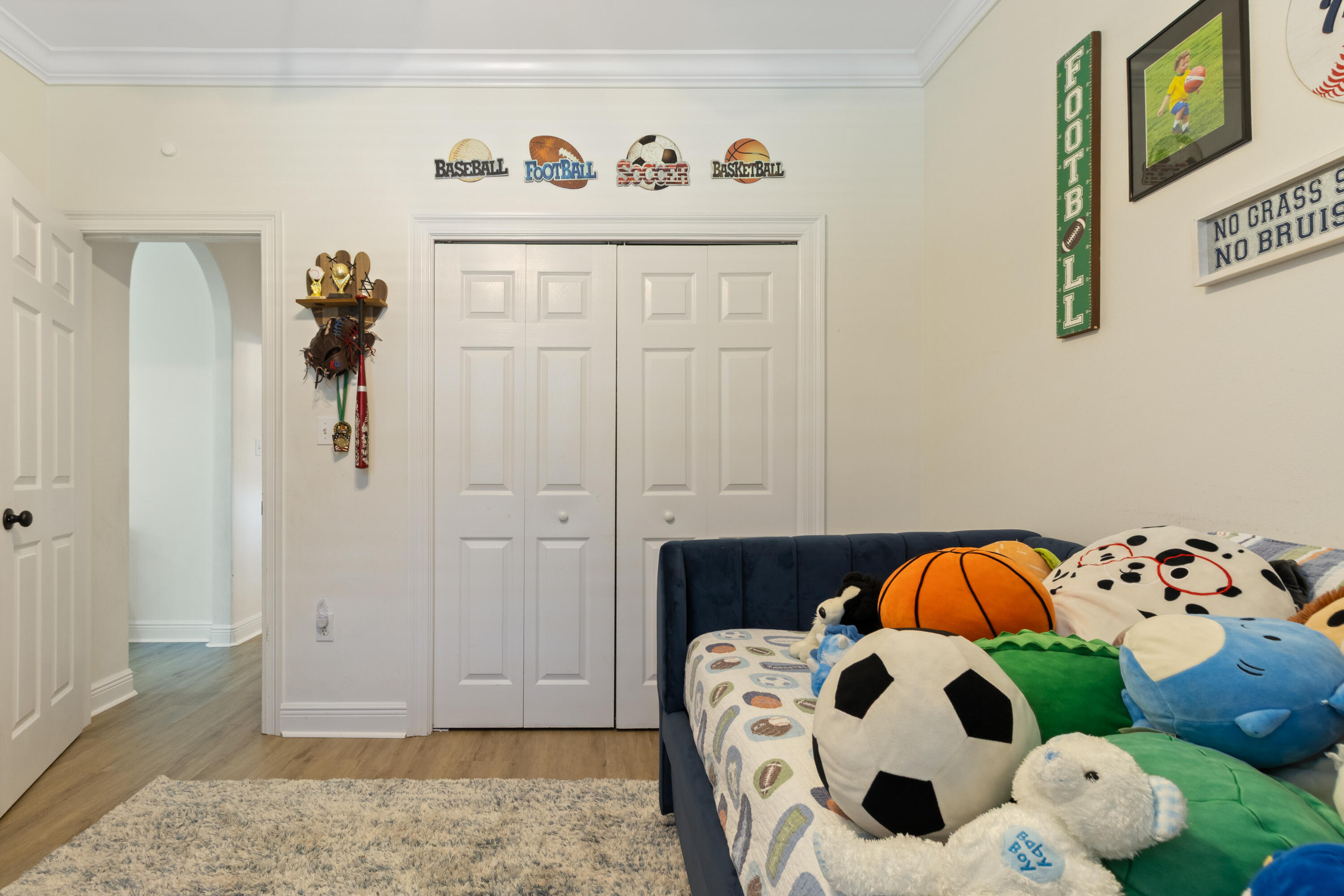 HOLIDAY SHORES ESTATES - Residential
