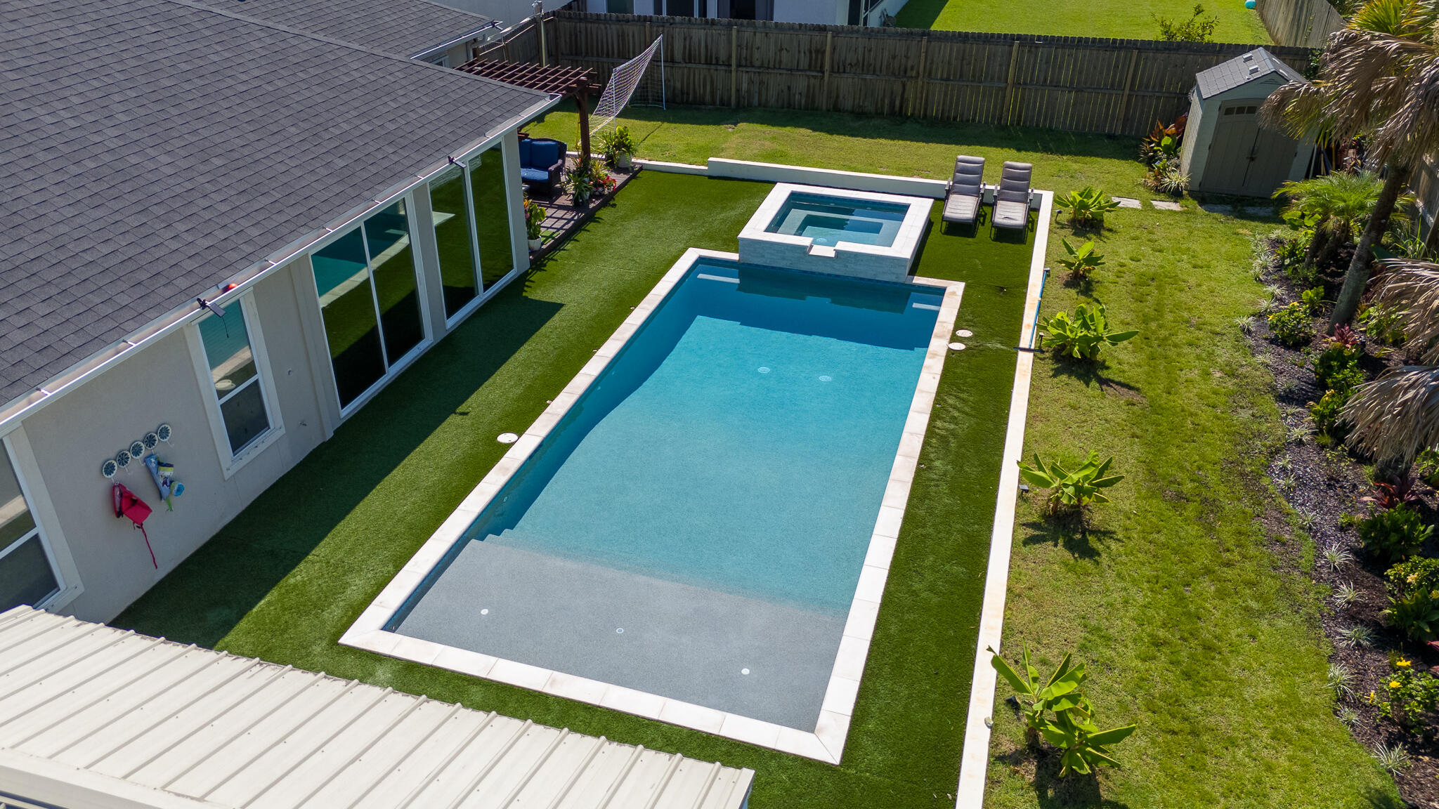HOLIDAY SHORES ESTATES - Residential