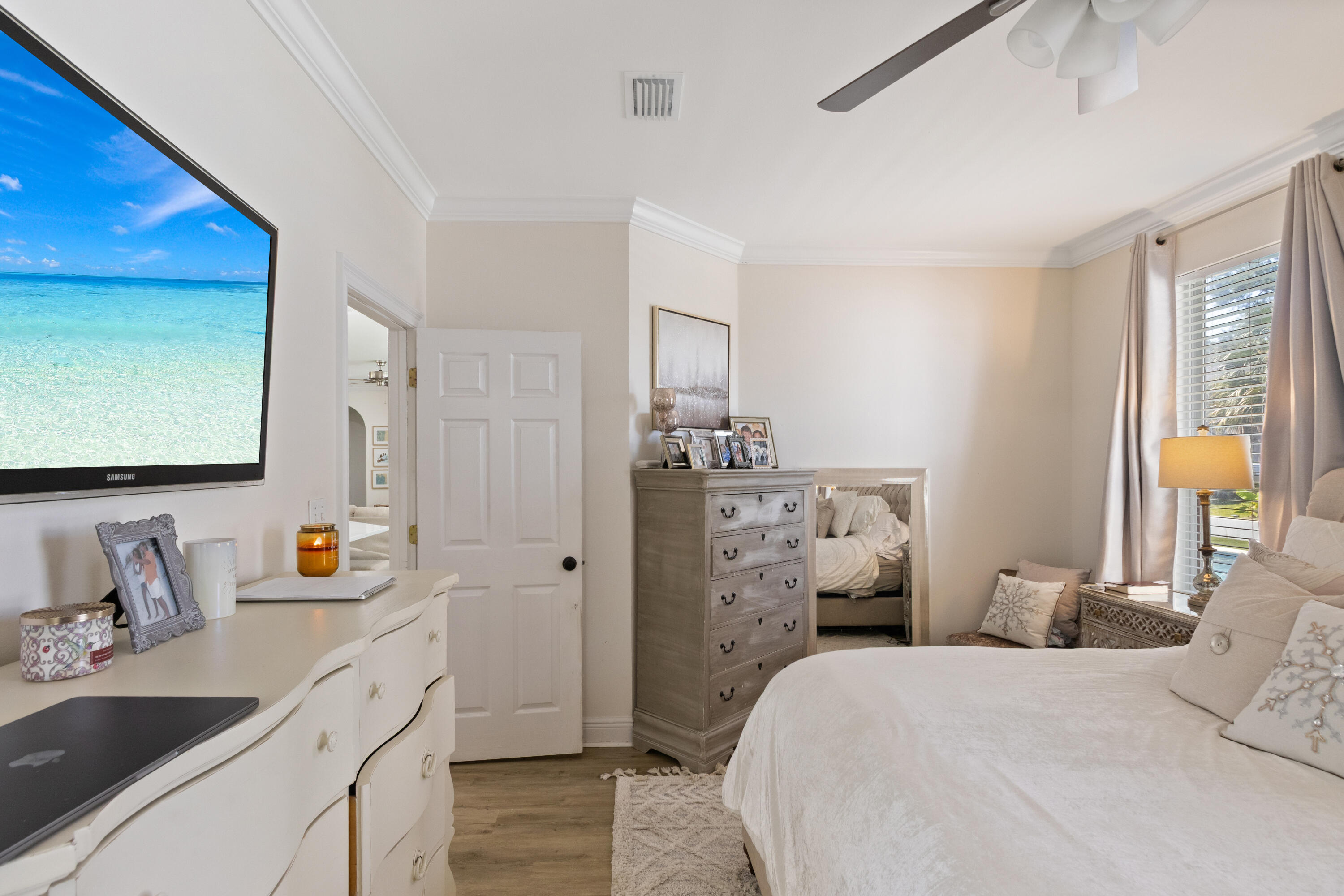 HOLIDAY SHORES ESTATES - Residential