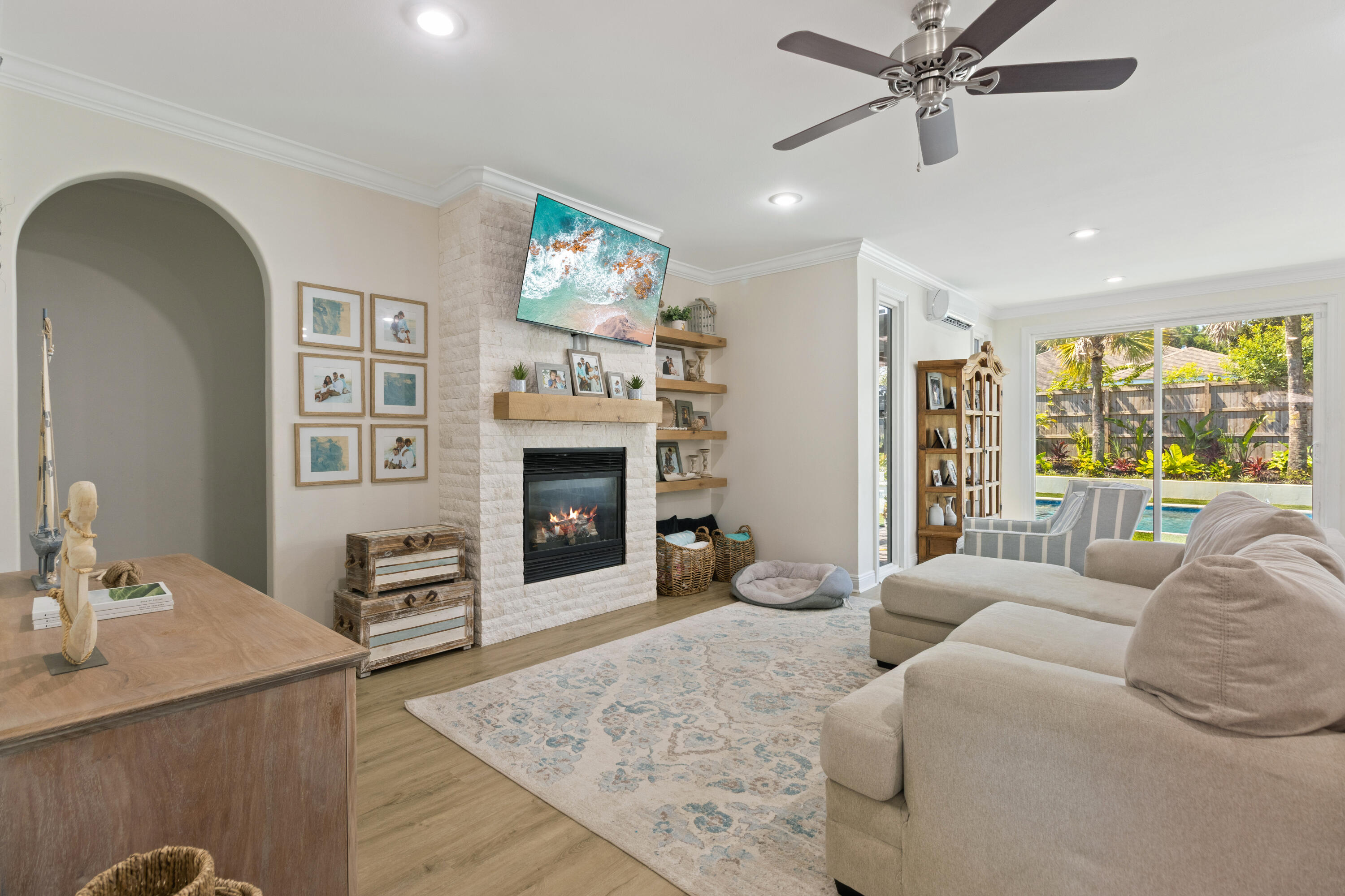 HOLIDAY SHORES ESTATES - Residential