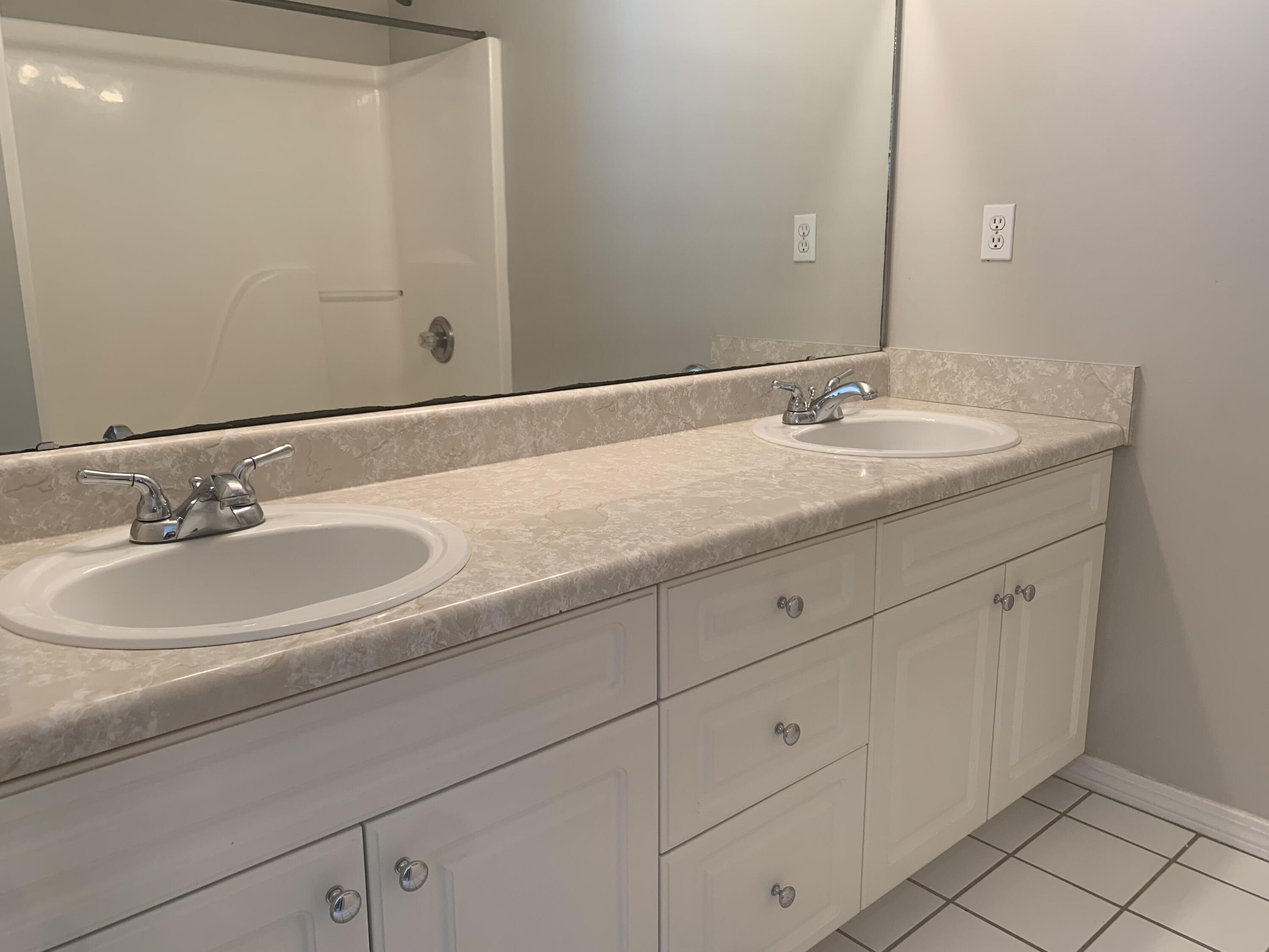 COTTON TREE T/H - Residential Lease