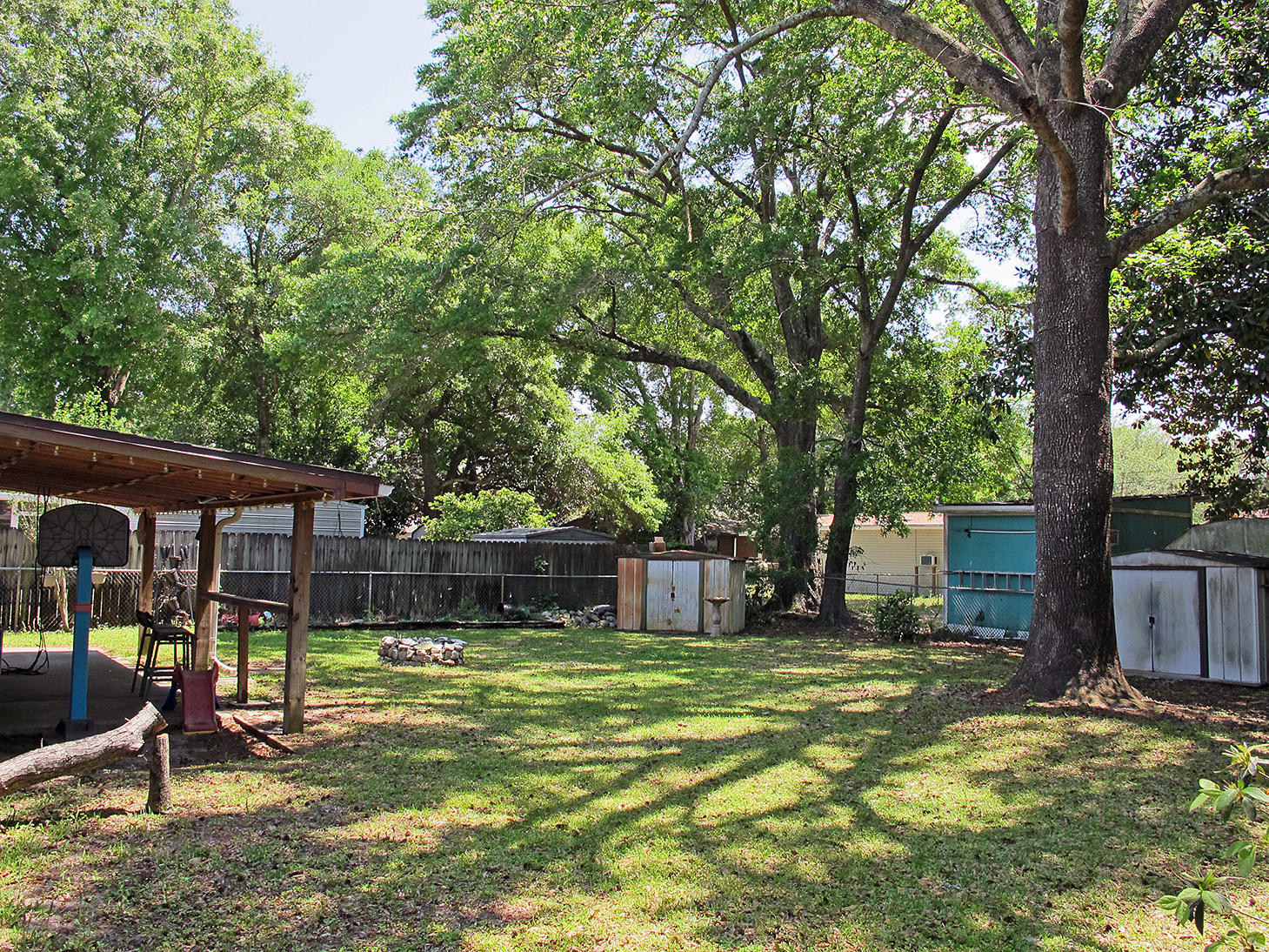 GARNIERS BEACH 6TH - Residential