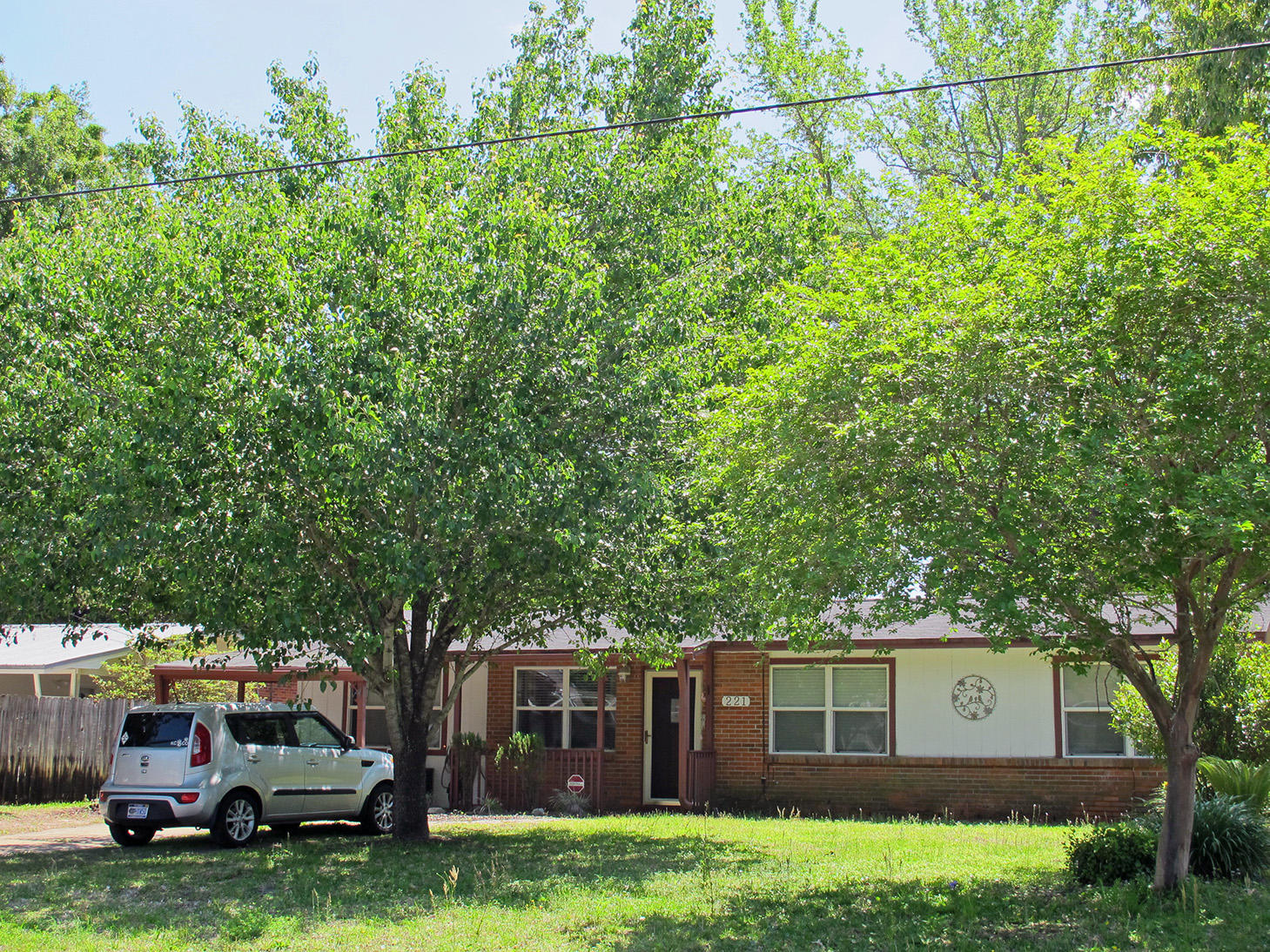 GARNIERS BEACH 6TH - Residential