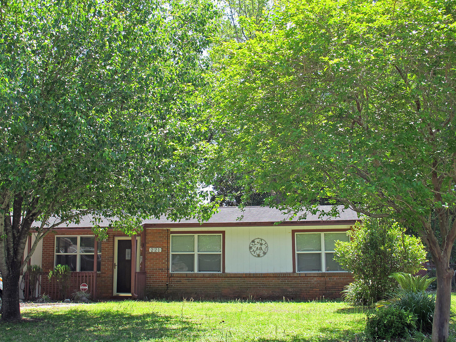 GARNIERS BEACH 6TH - Residential