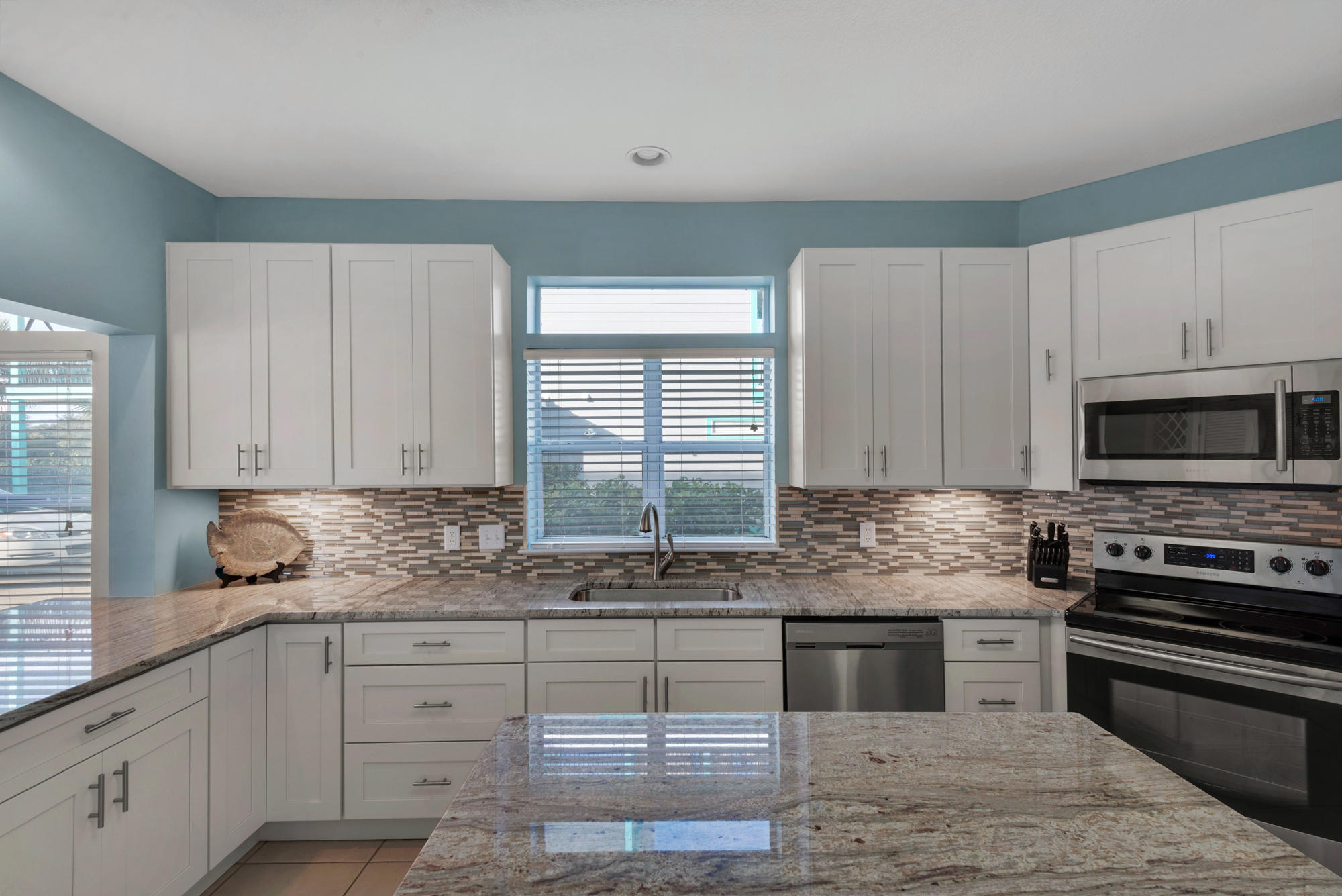 CRYSTAL BEACH - Residential