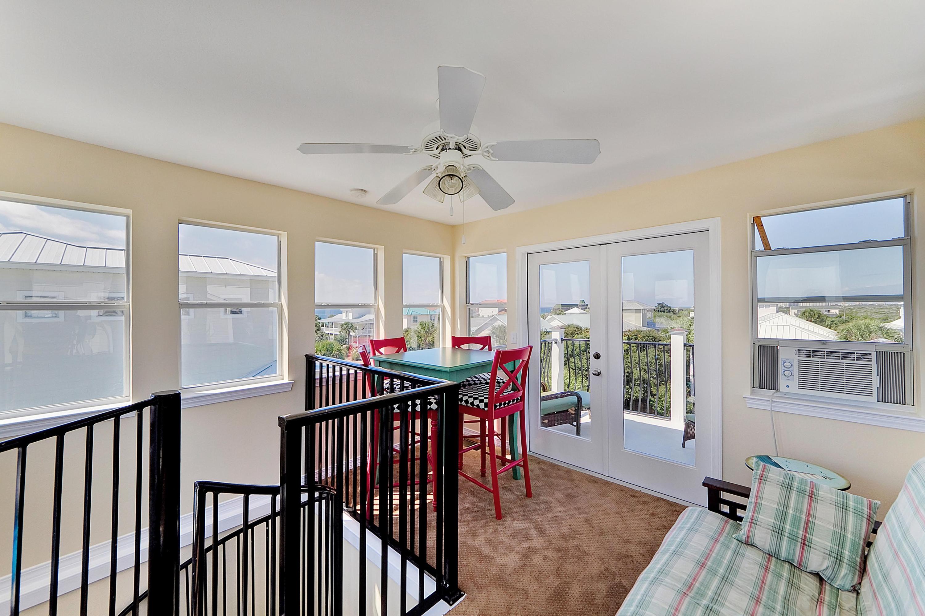 CRYSTAL BEACH - Residential