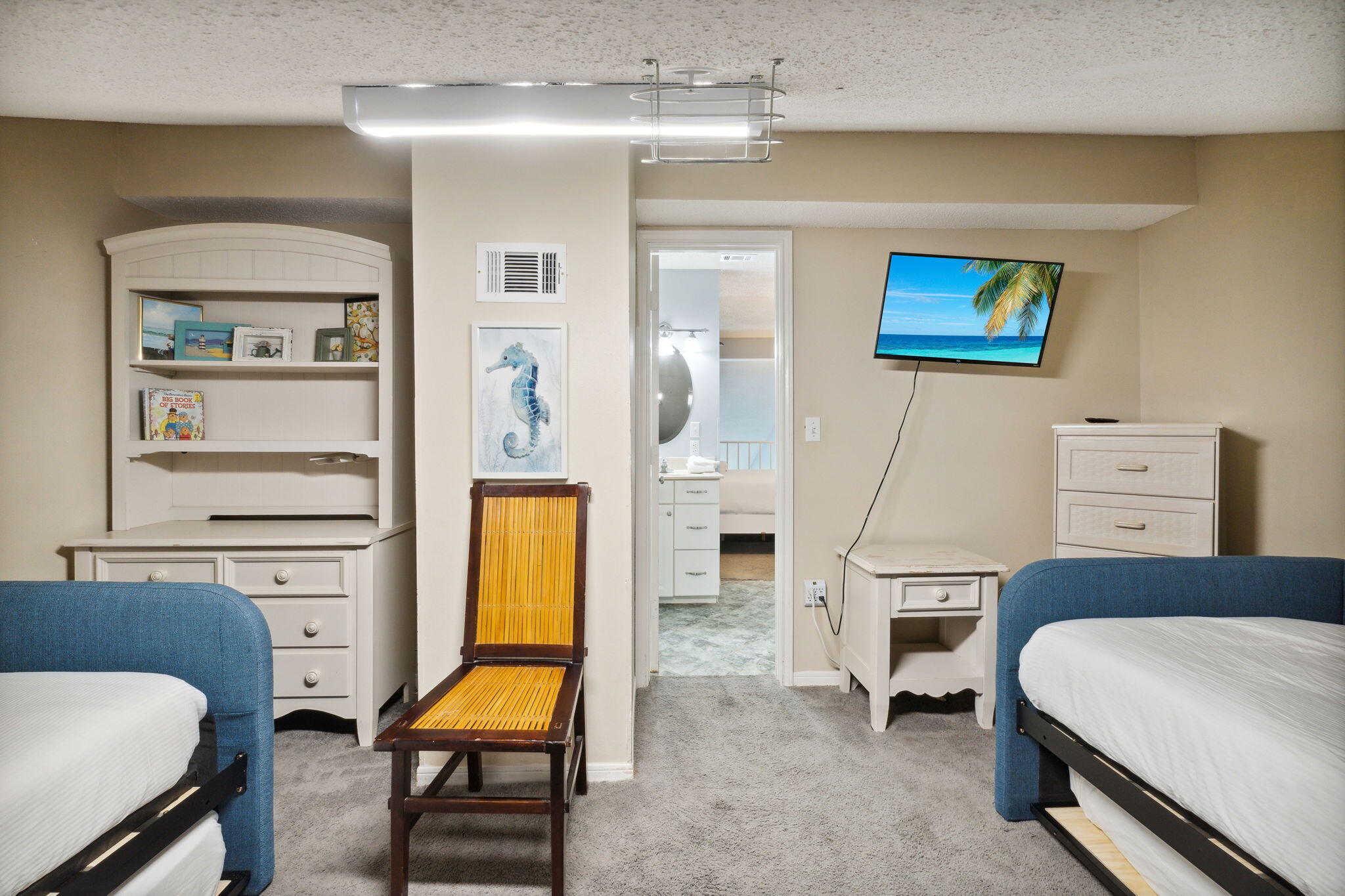 CRYSTAL SANDS CONDO - Residential