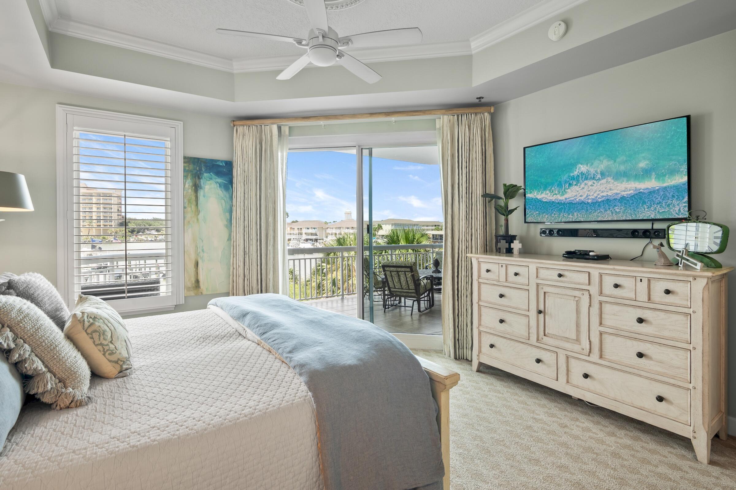 HARBOR LANDING - Residential