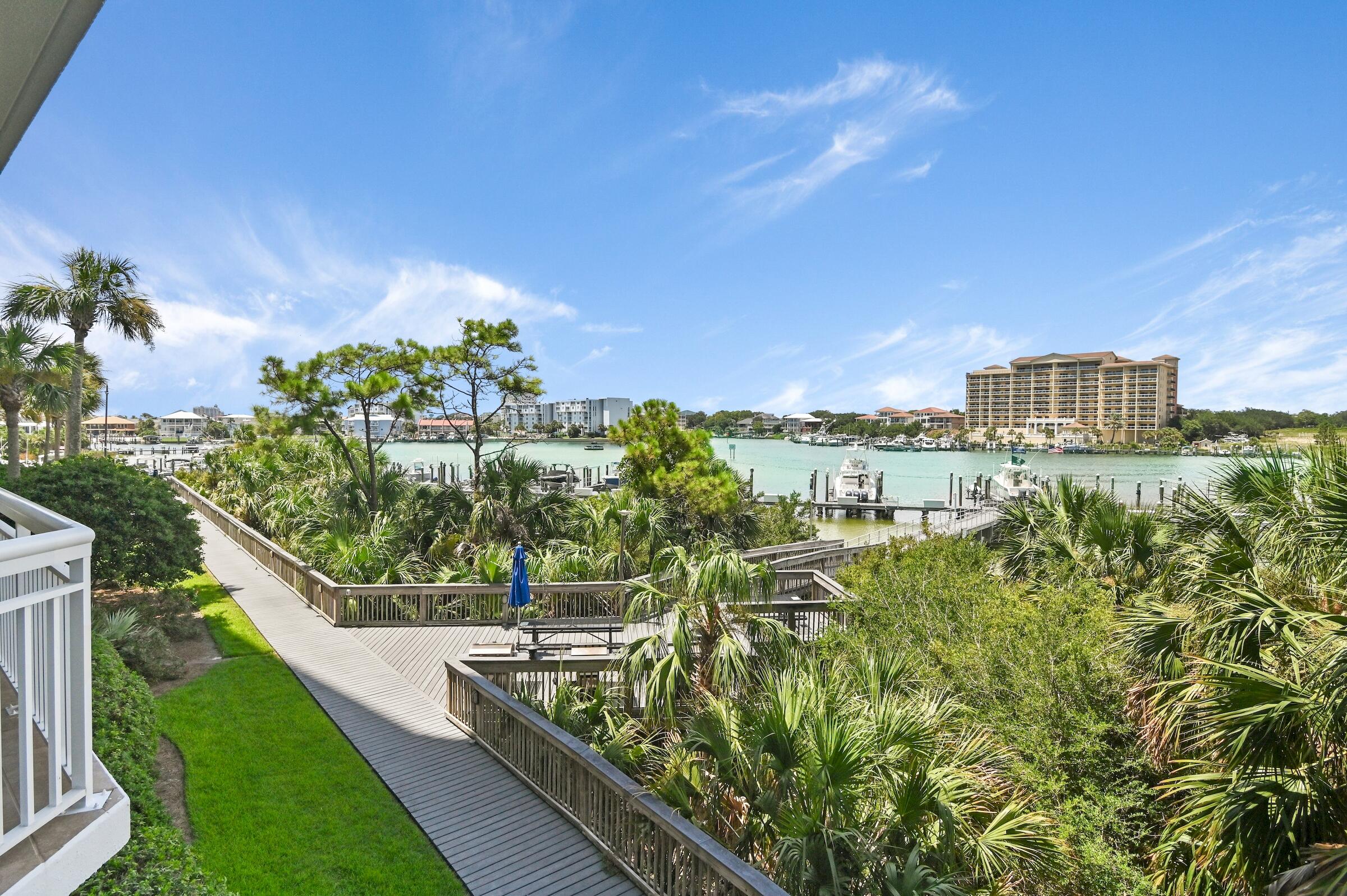 HARBOR LANDING - Residential