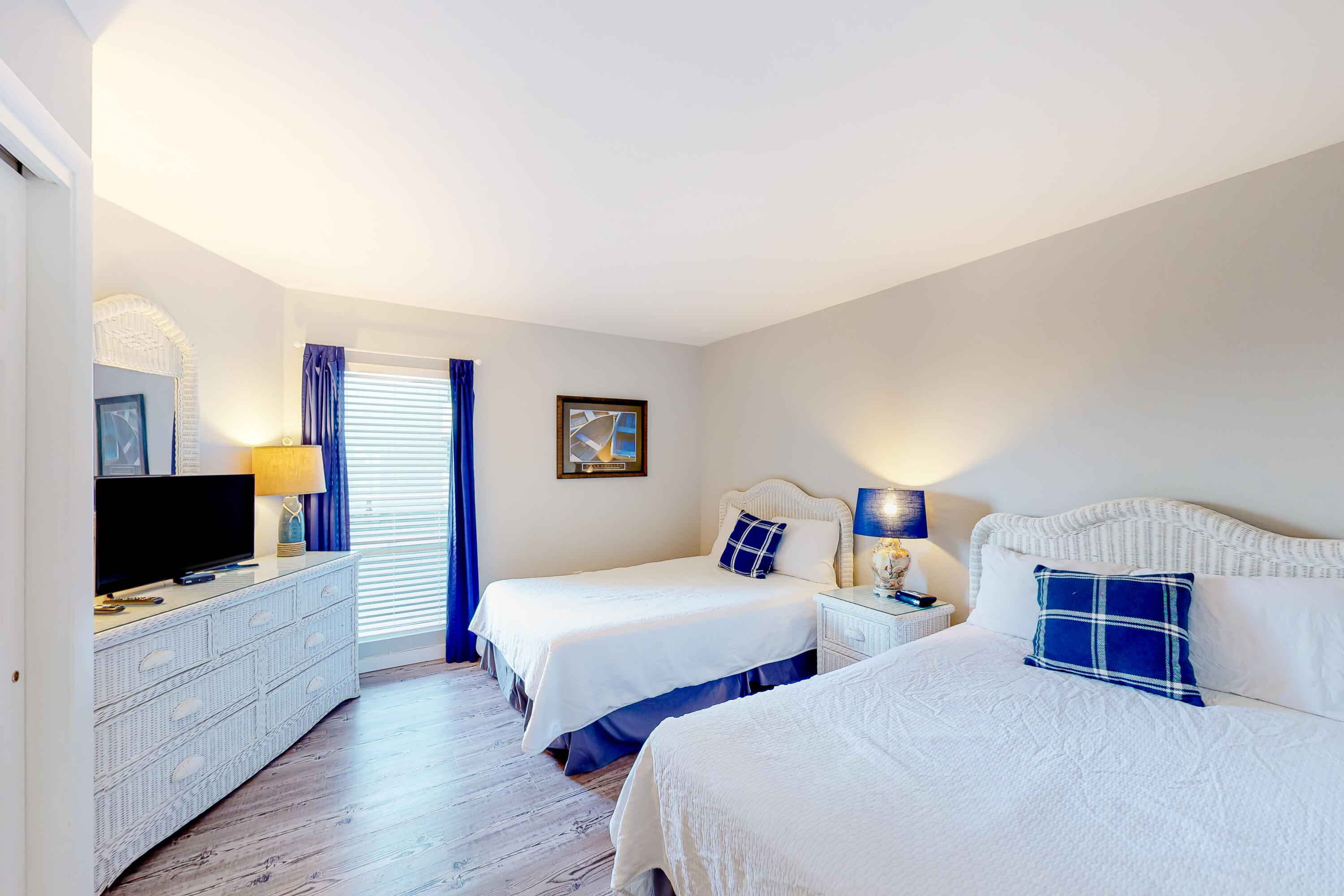 ISLANDER BEACH RESORT CONDO - Residential