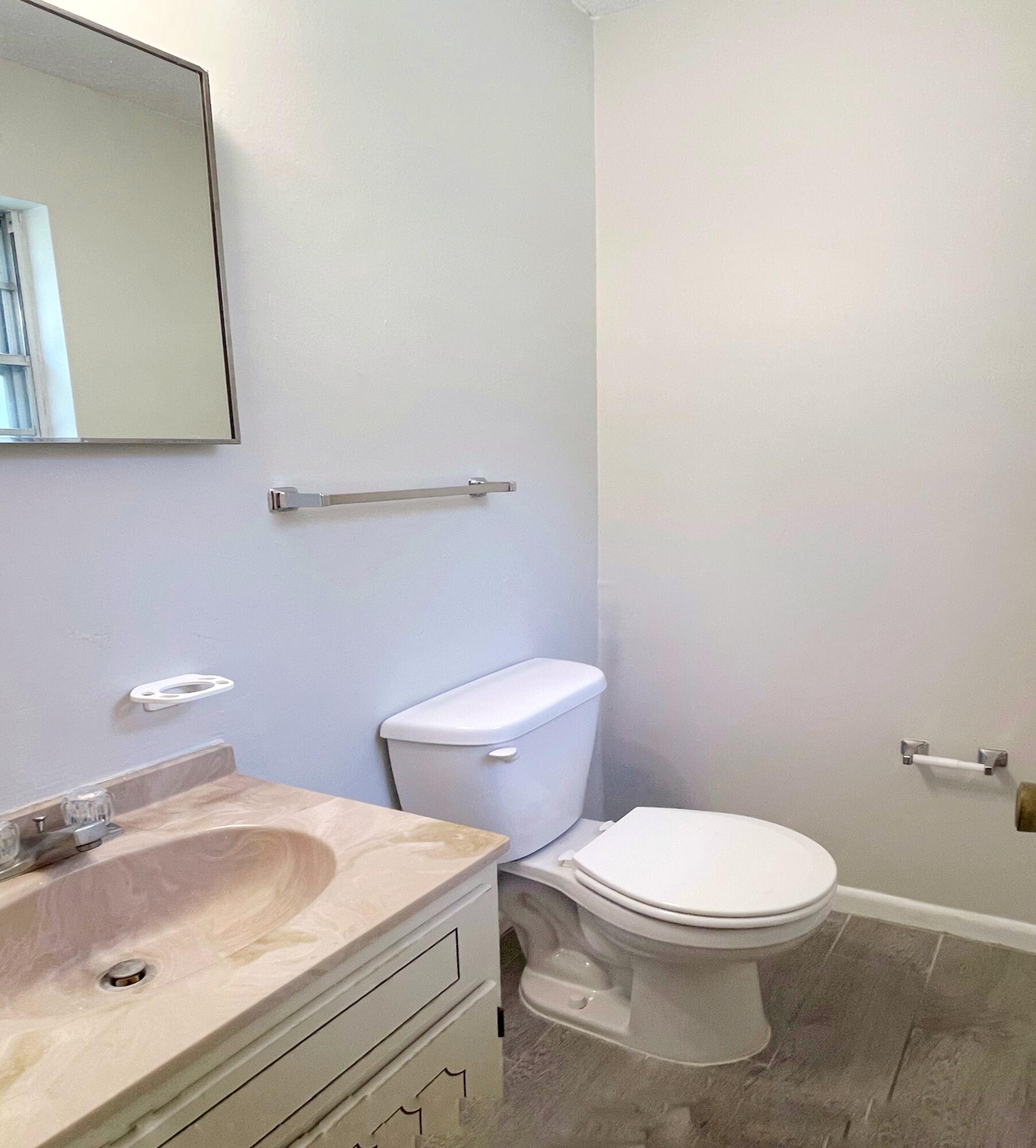 MARY ESTHER HEIGHTS - Residential Lease